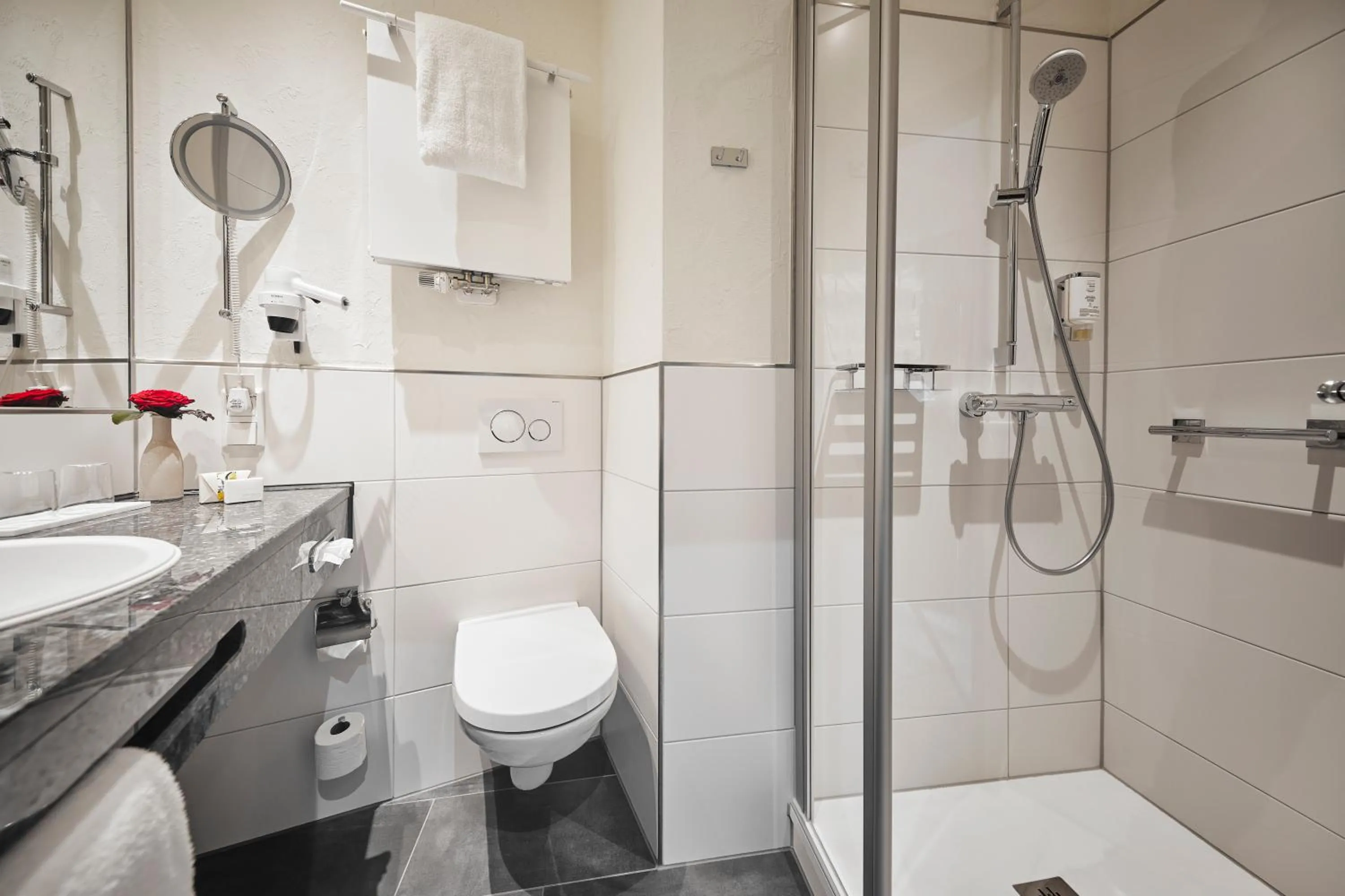 Bathroom in Rüters Parkhotel