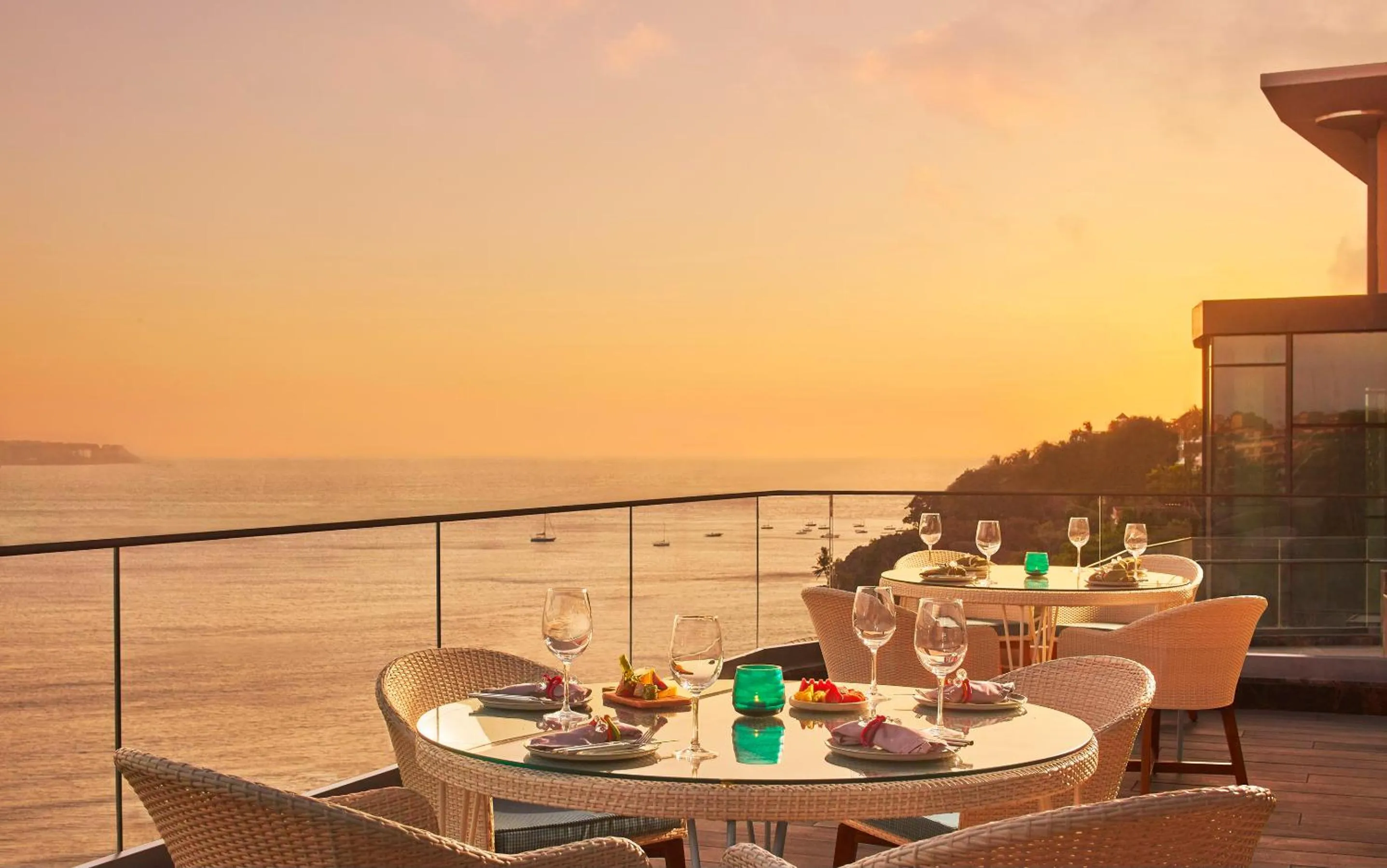 Restaurant/places to eat in Taj Cidade de Goa Horizon, Goa