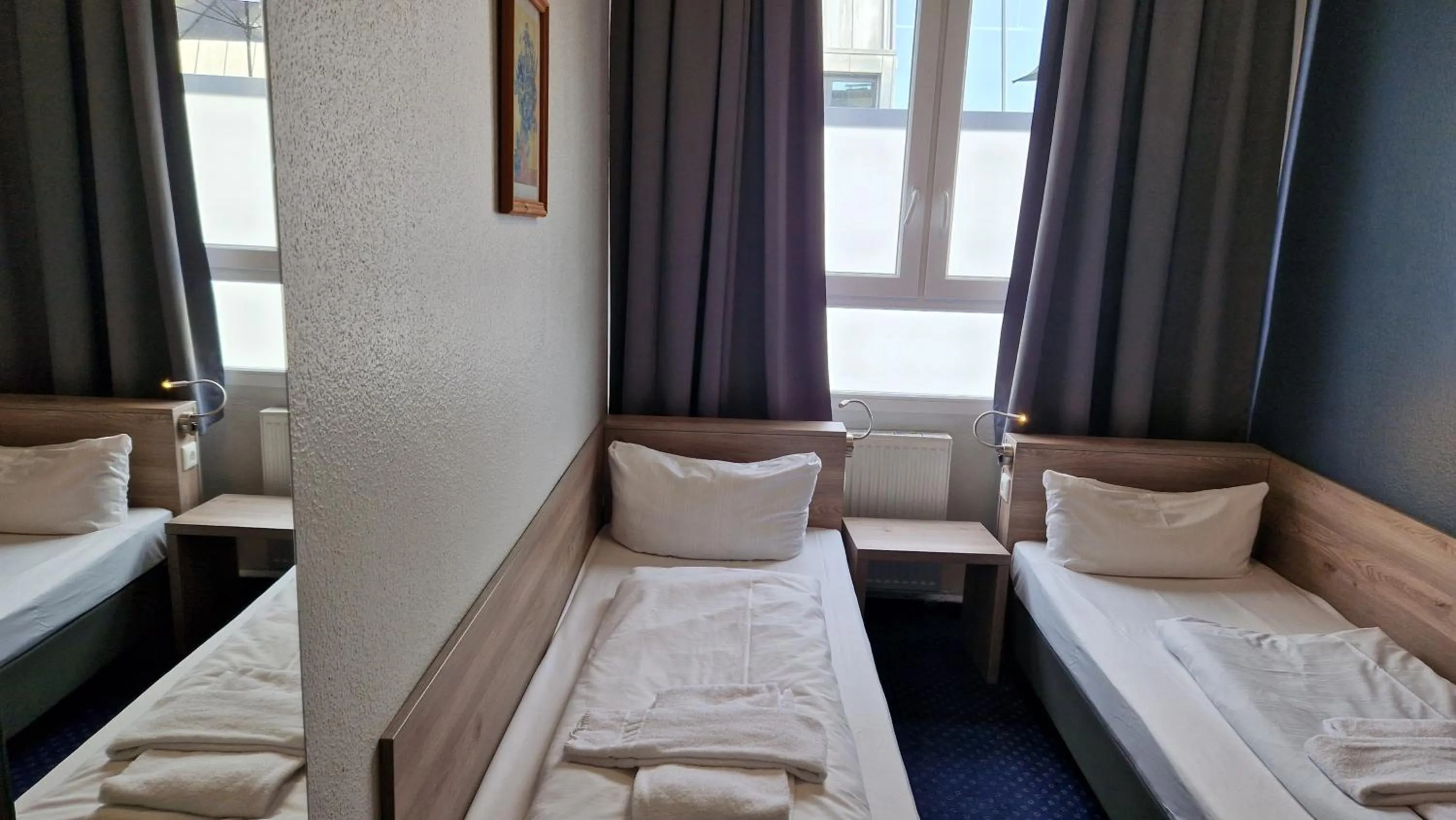 Bed in Hotel Mercedes/Centrum