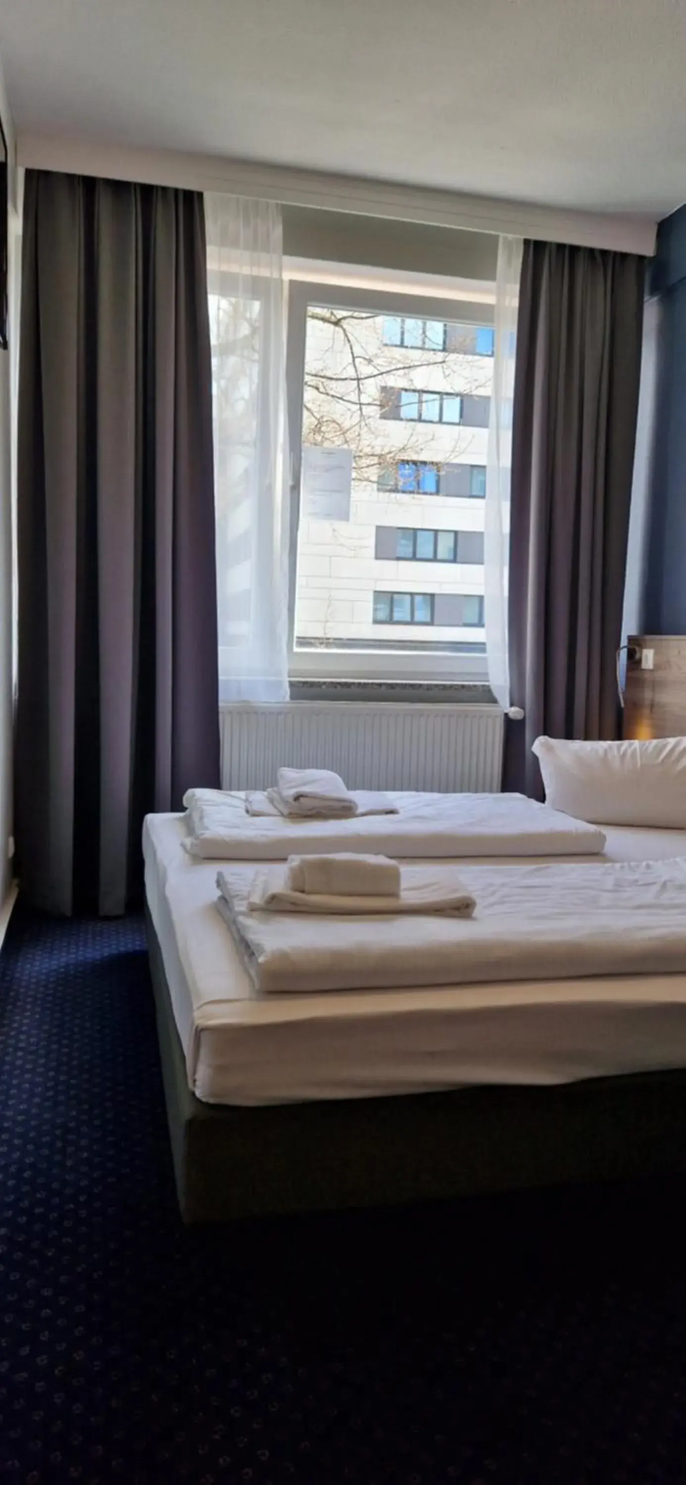 Bed in Hotel Mercedes/Centrum