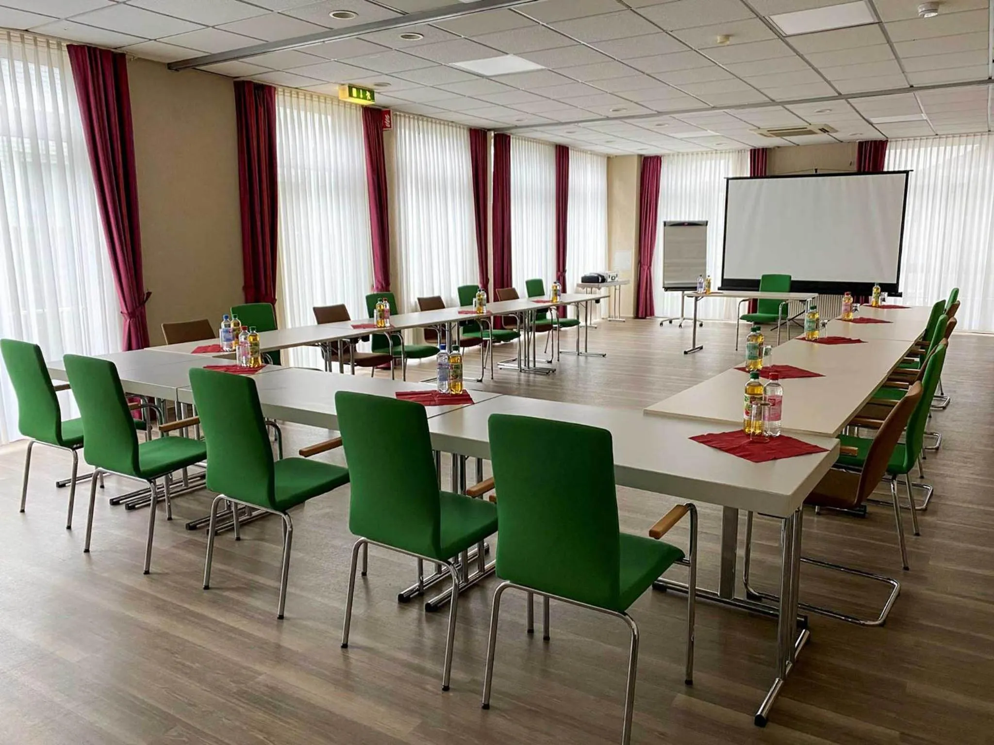 Business facilities in Trip Inn Kongresshotel Frankfurt-Rodgau