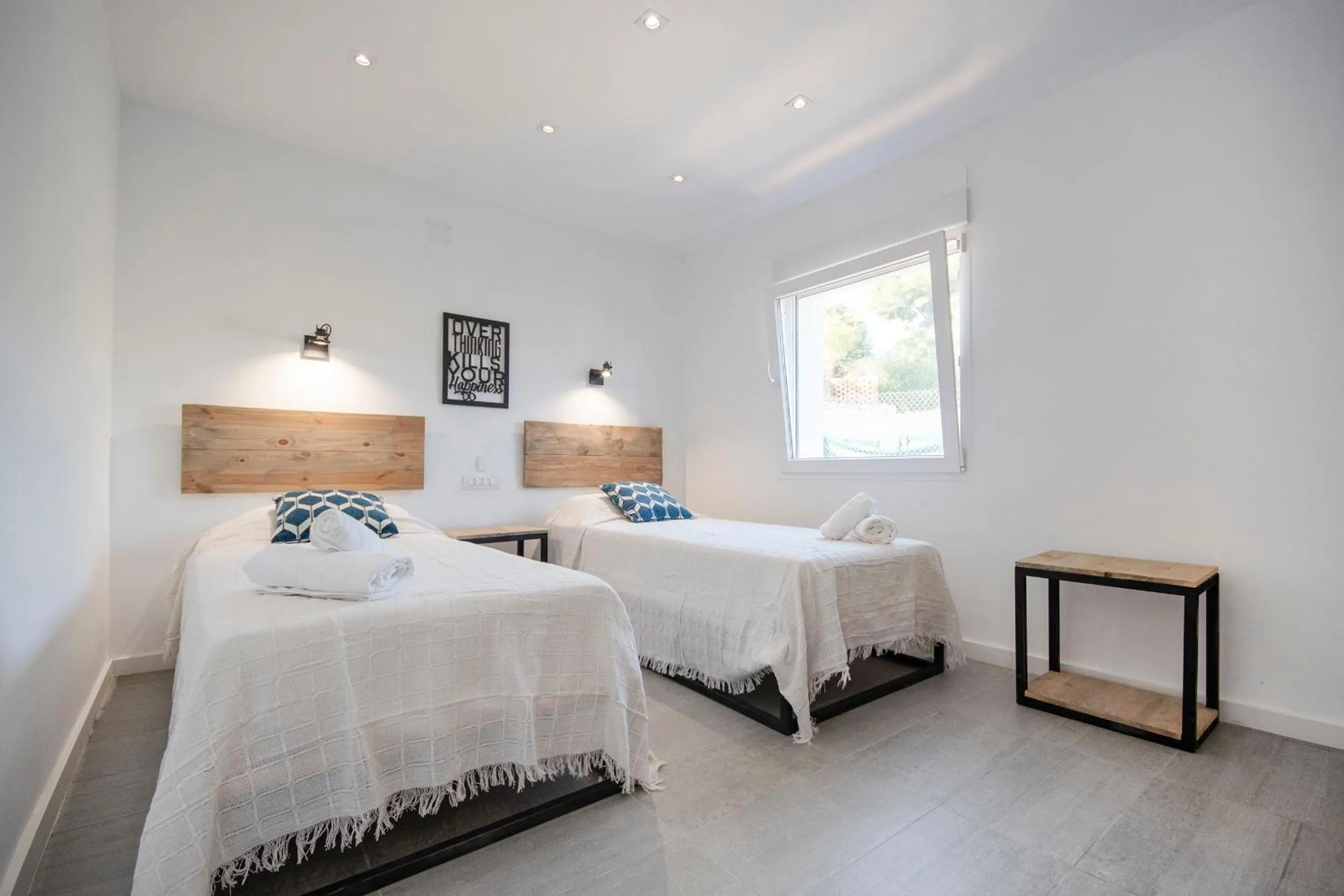 Bed in Sara 8 - free WIFI, chill-out, private pool, private tennis court - by Holiday Rentals Villamar