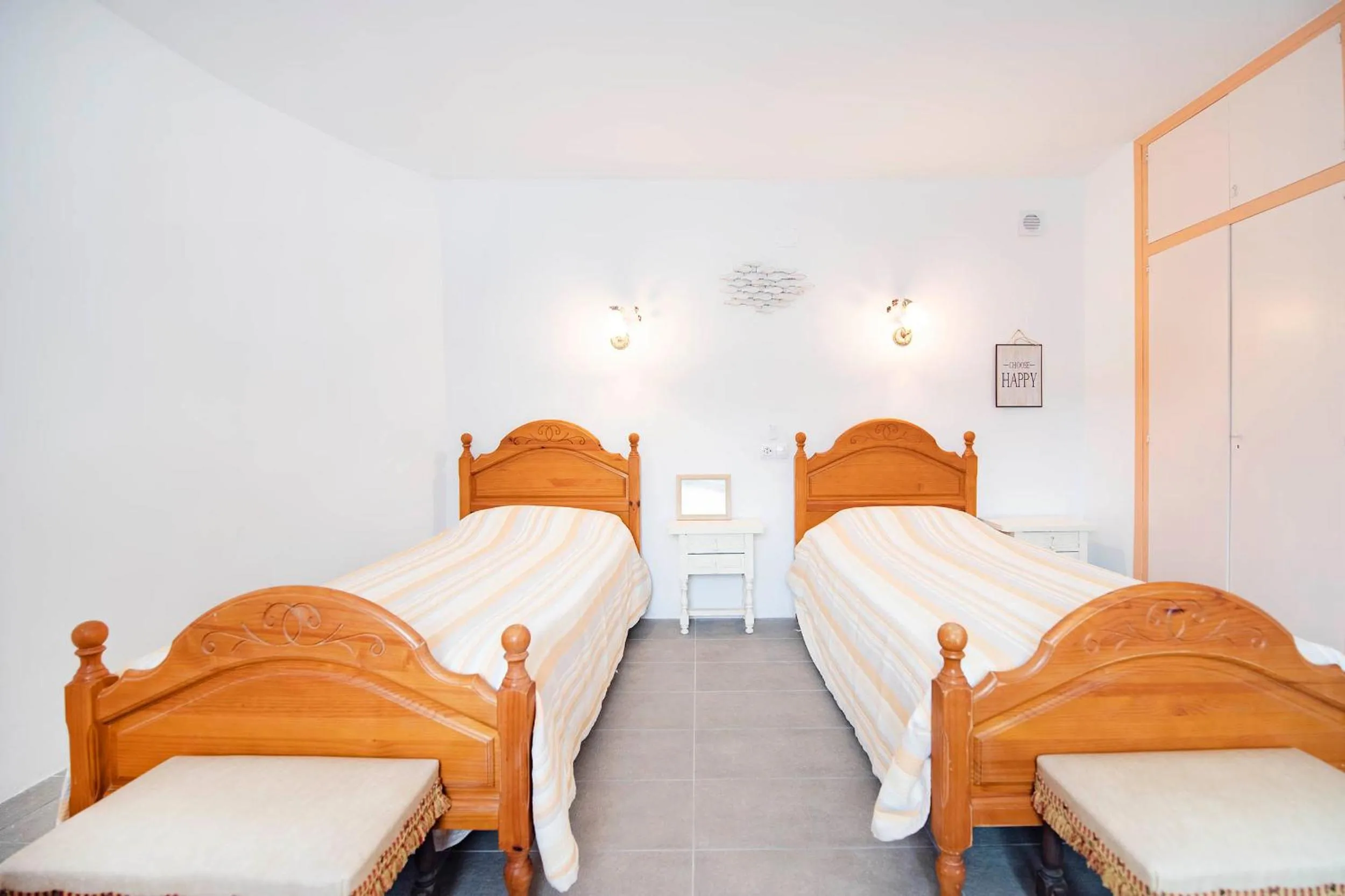 Bed in Sara 8 - free WIFI, chill-out, private pool, private tennis court - by Holiday Rentals Villamar
