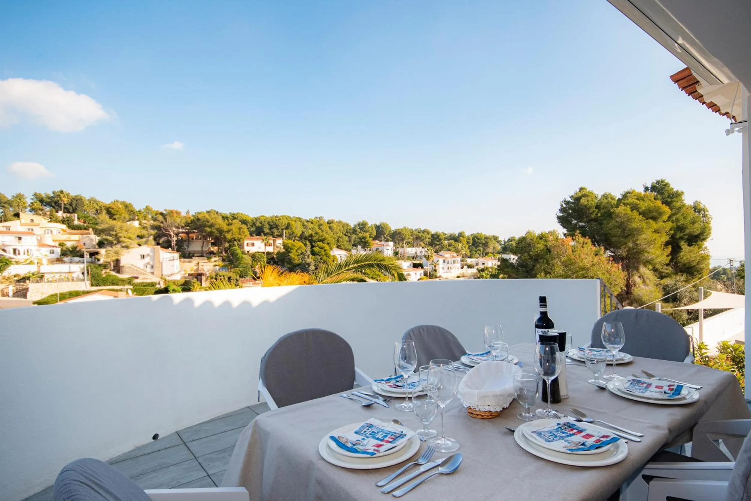 Sara 8 - free WIFI, chill-out, private pool, private tennis court - by Holiday Rentals Villamar