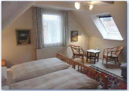 Photo of the whole room, Bed in Leisewitz' Garten