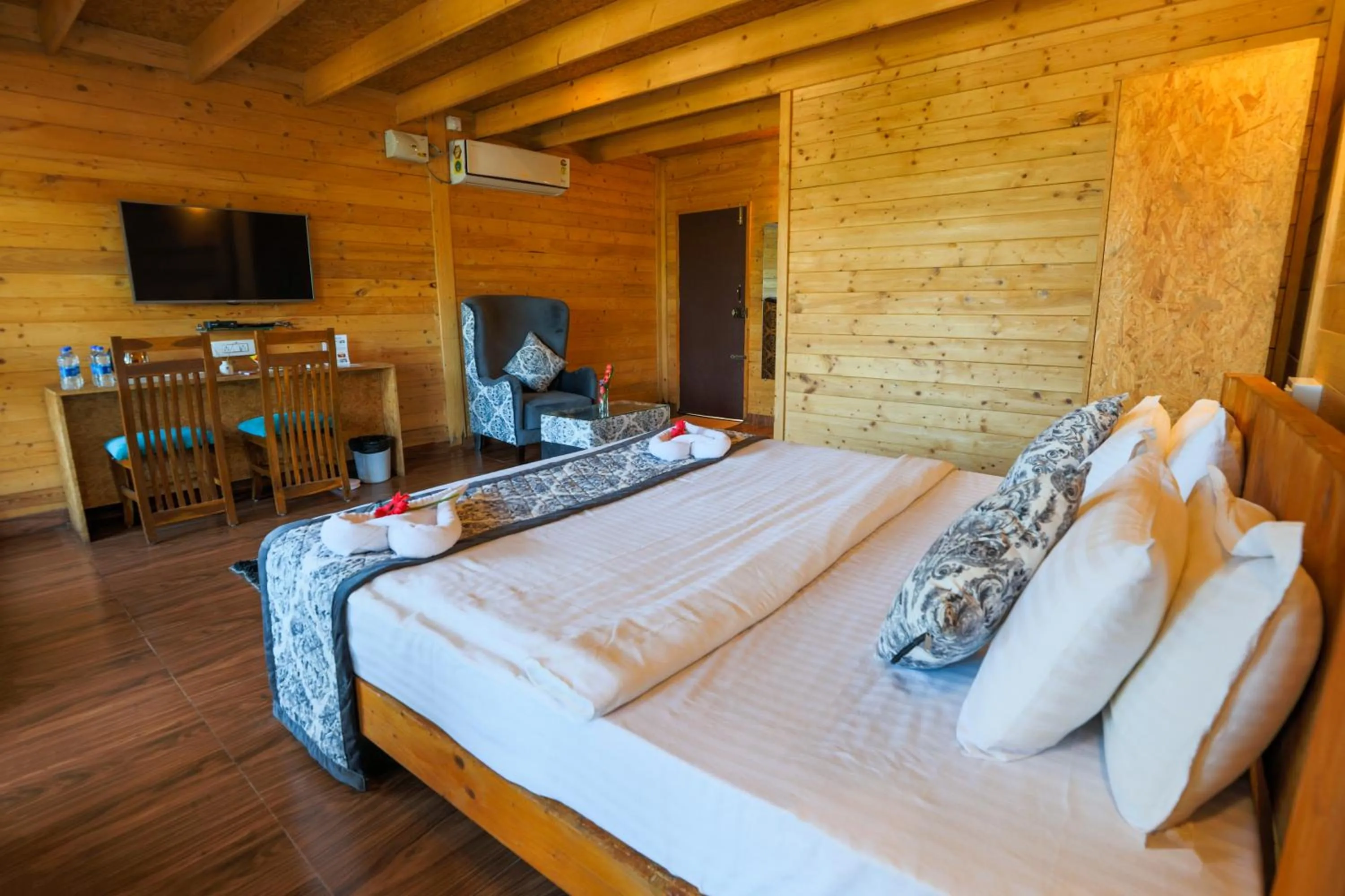 Bed in The Blossom Resort - Chikmagalur