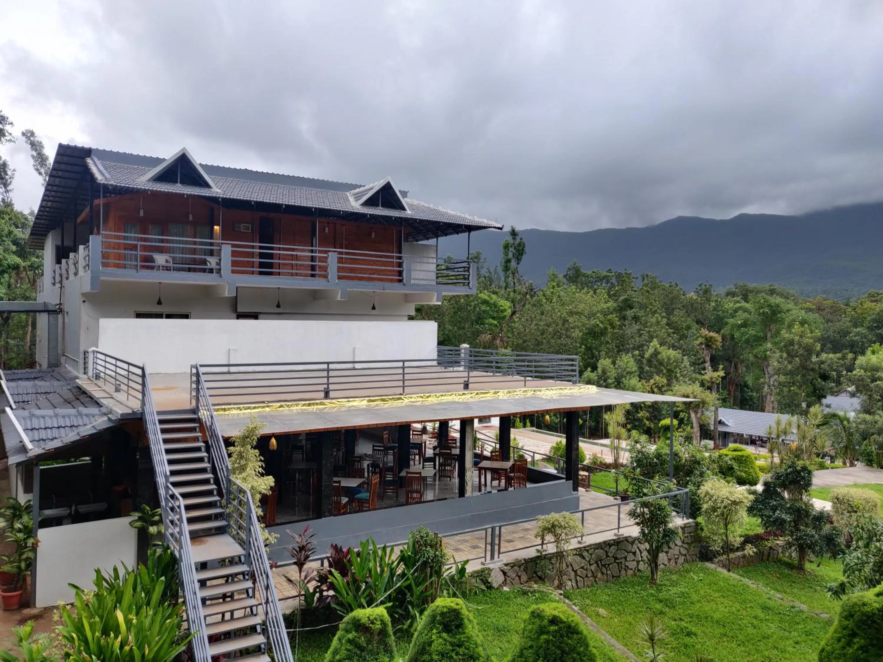 Restaurant/places to eat in The Blossom Resort - Chikmagalur