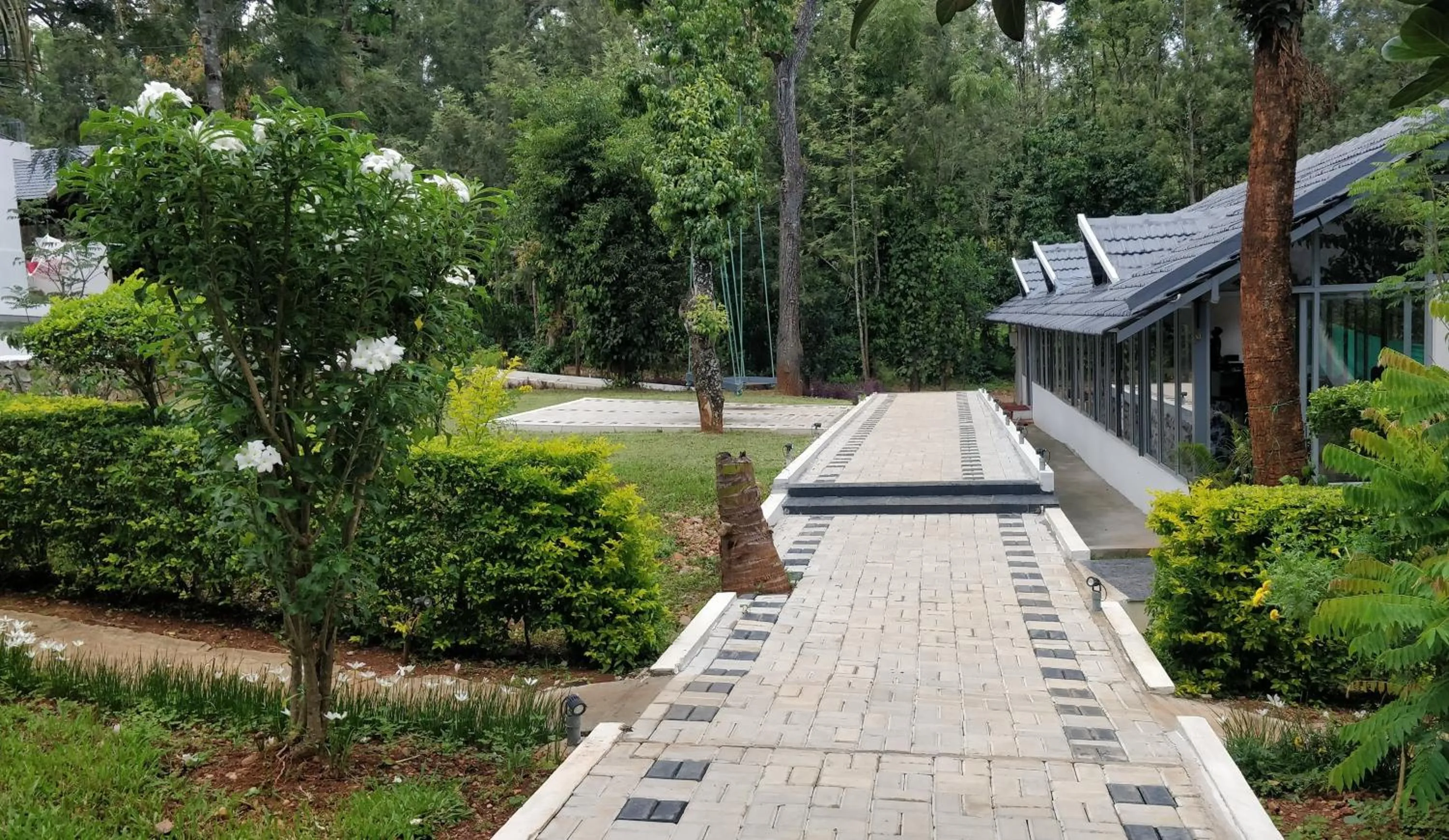 Garden in The Blossom Resort - Chikmagalur