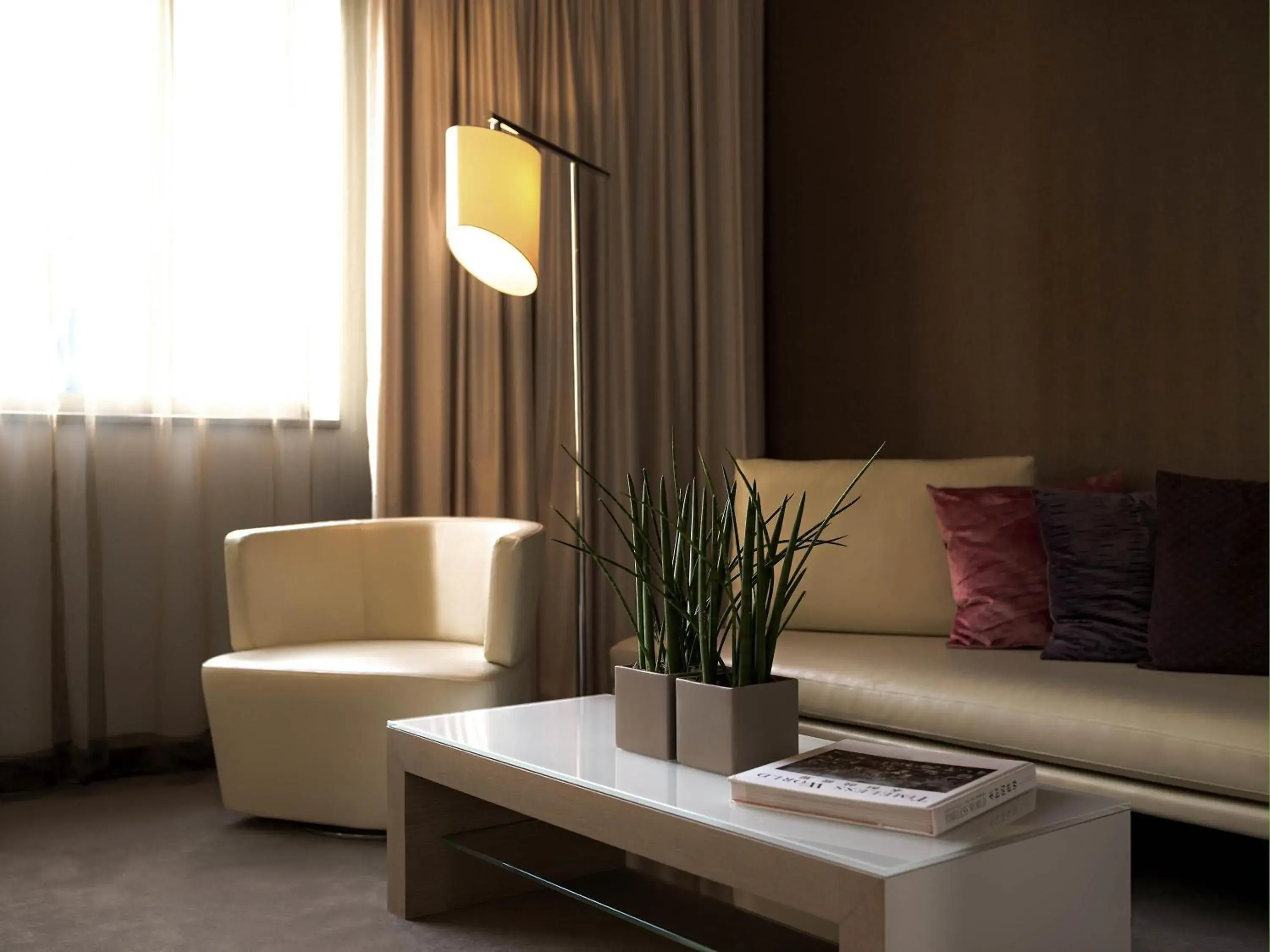 Bedroom in Pullman Berlin Schweizerhof Bedroom in Pullman Berlin Schweizerhof