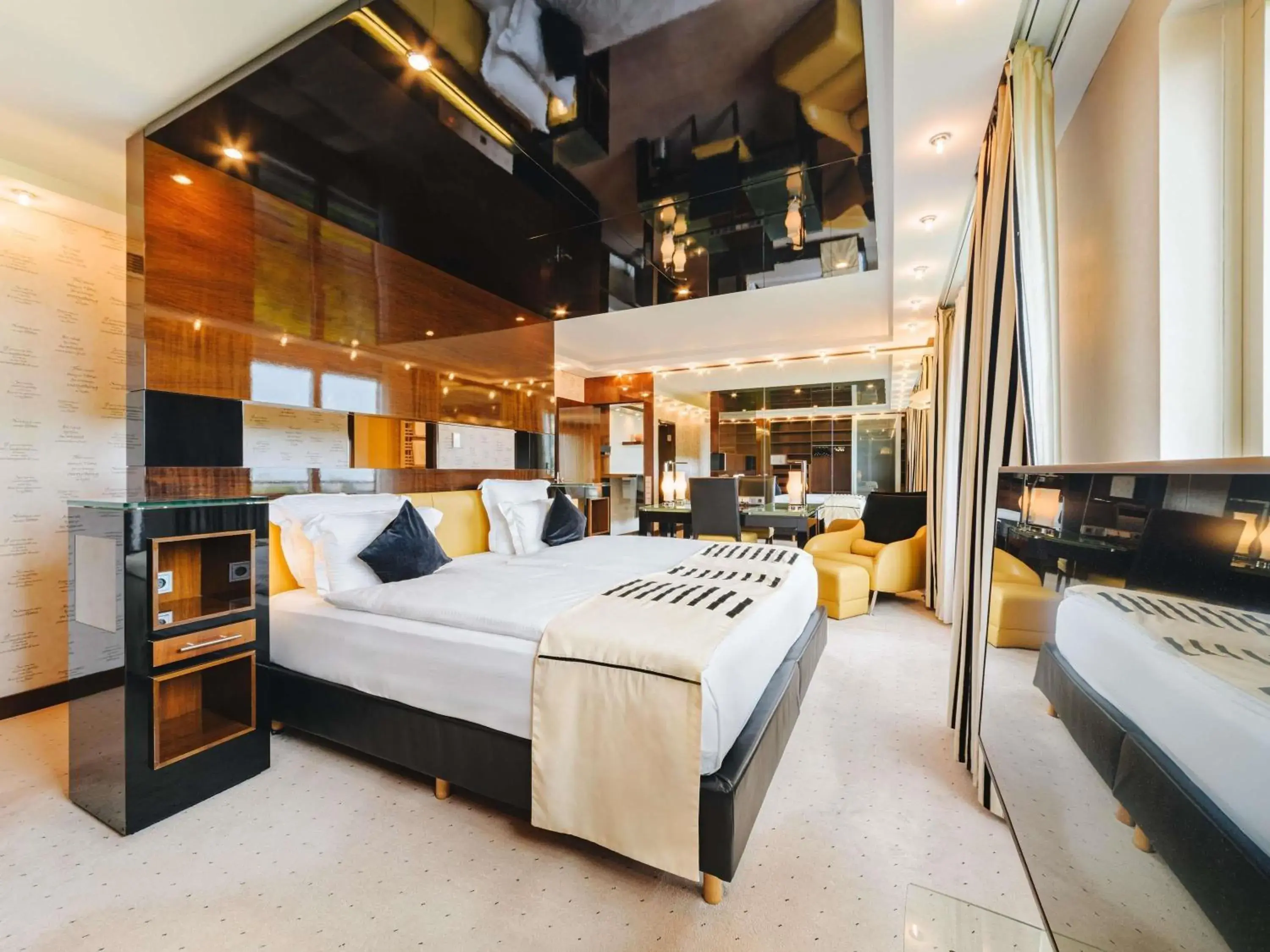 Bedroom, Bed in Pullman Berlin Schweizerhof Bedroom, Bed in Pullman Berlin Schweizerhof