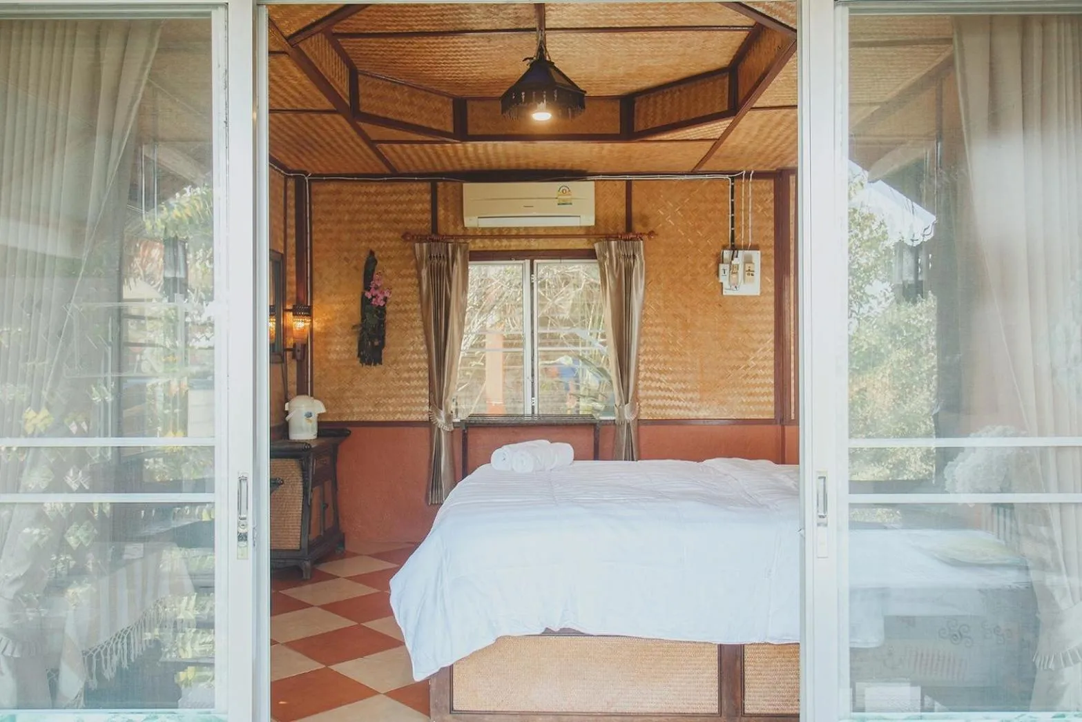 Bed in Baansuan Chomchun