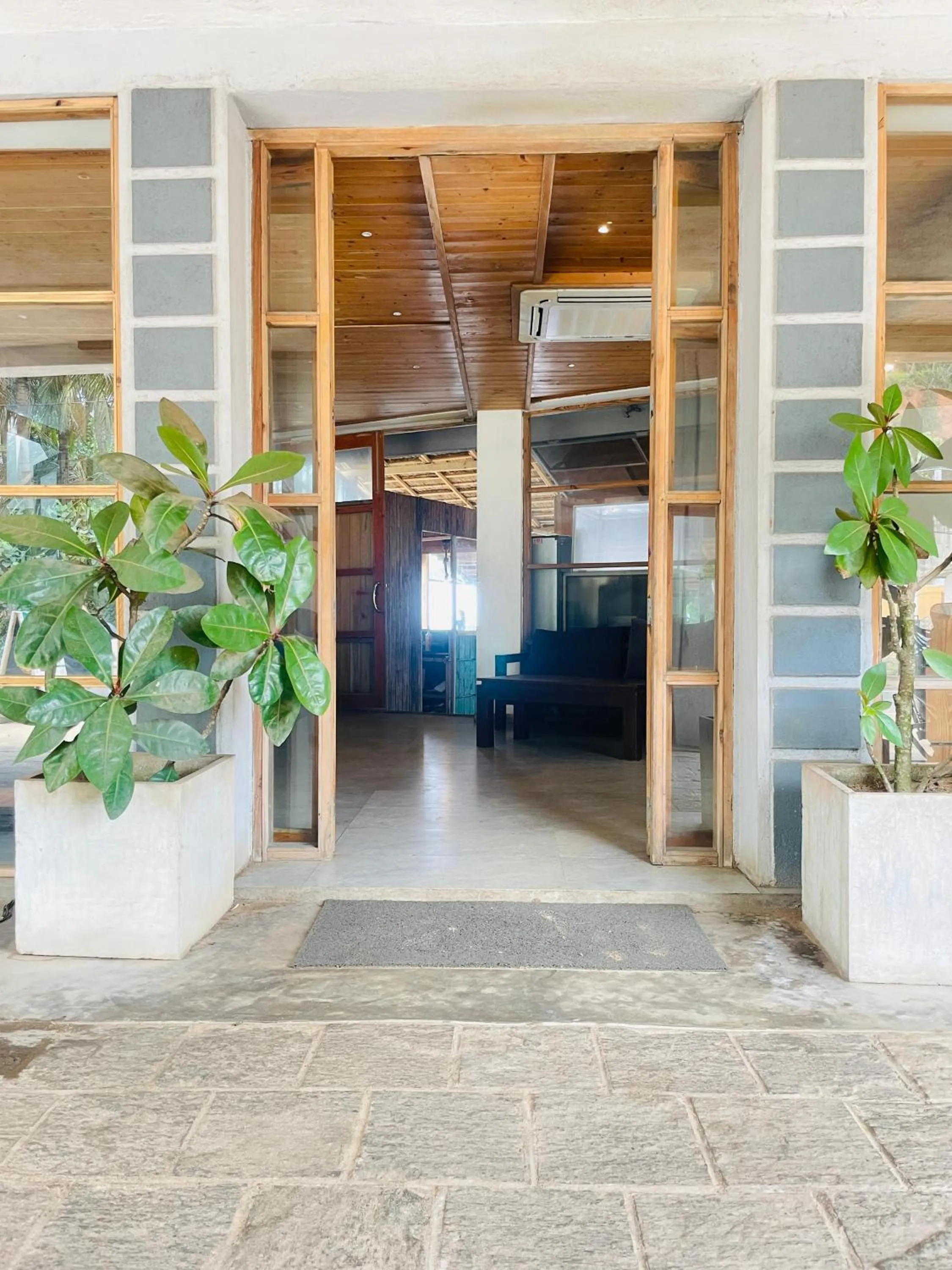 Suncoast Beach Hotel