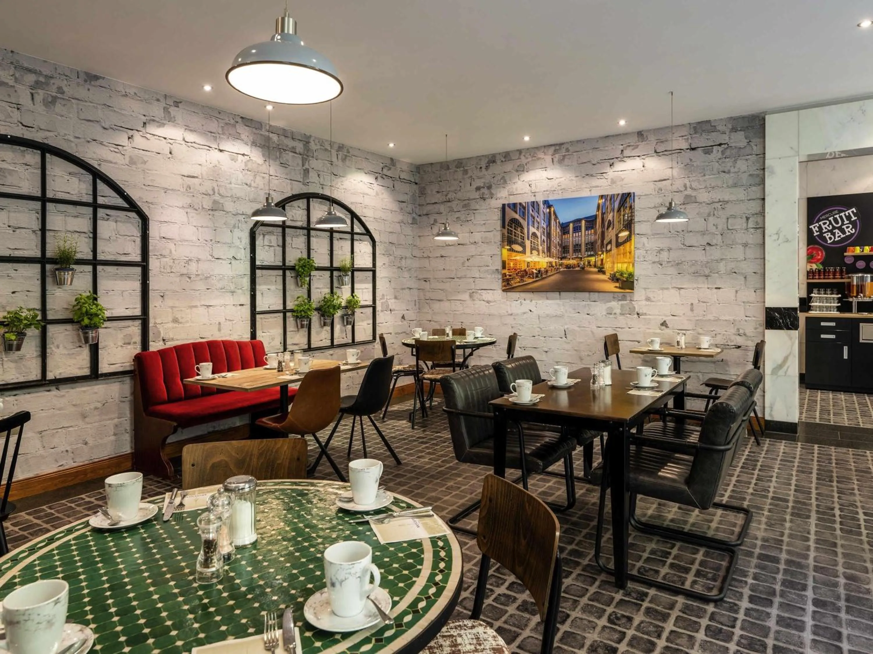 Breakfast in Mercure Hotel & Residenz Berlin Checkpoint Charlie