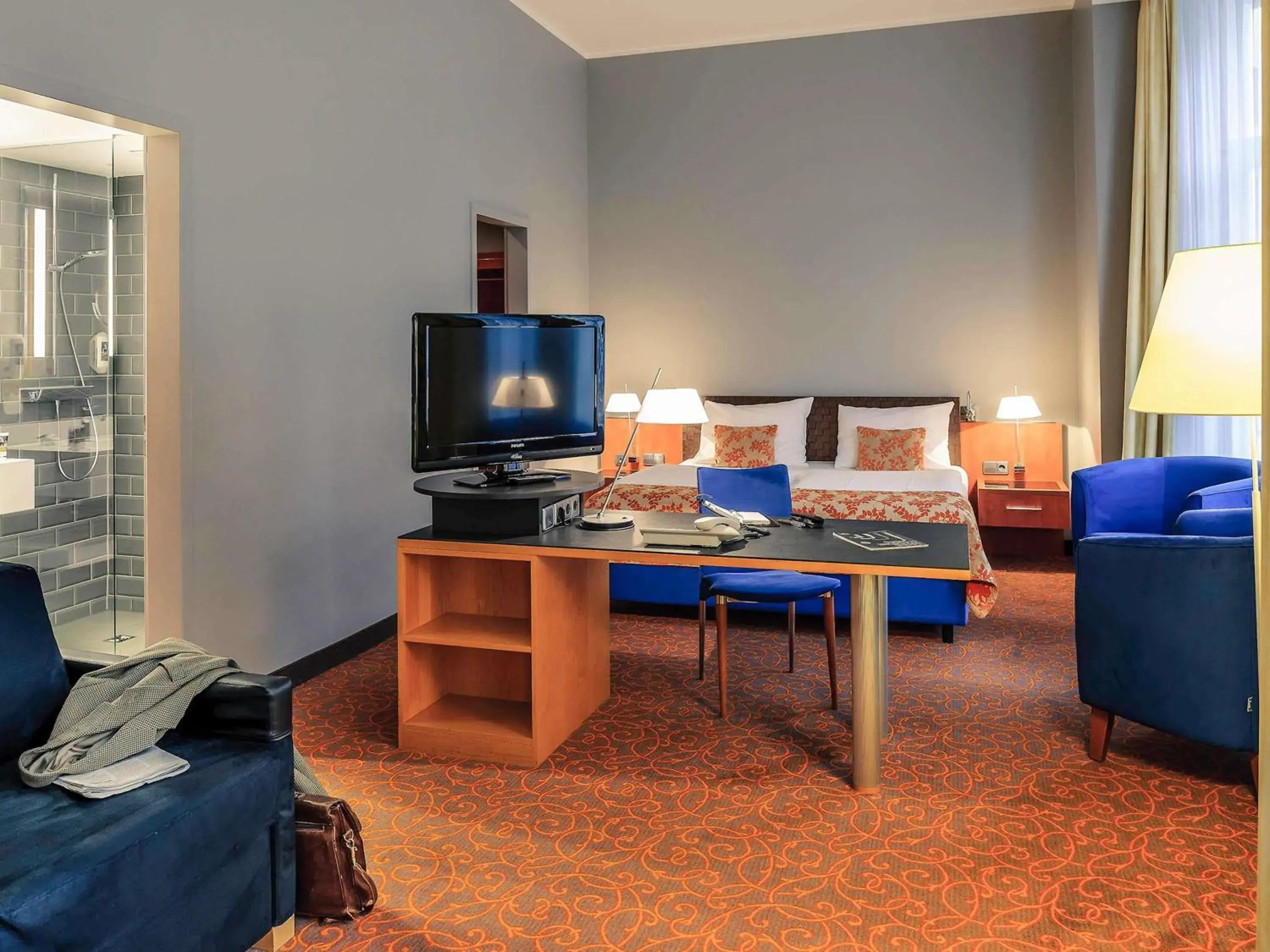 Bedroom, Bed in Mercure Hotel & Residenz Berlin Checkpoint Charlie Bedroom, Bed in Mercure Hotel & Residenz Berlin Checkpoint Charlie