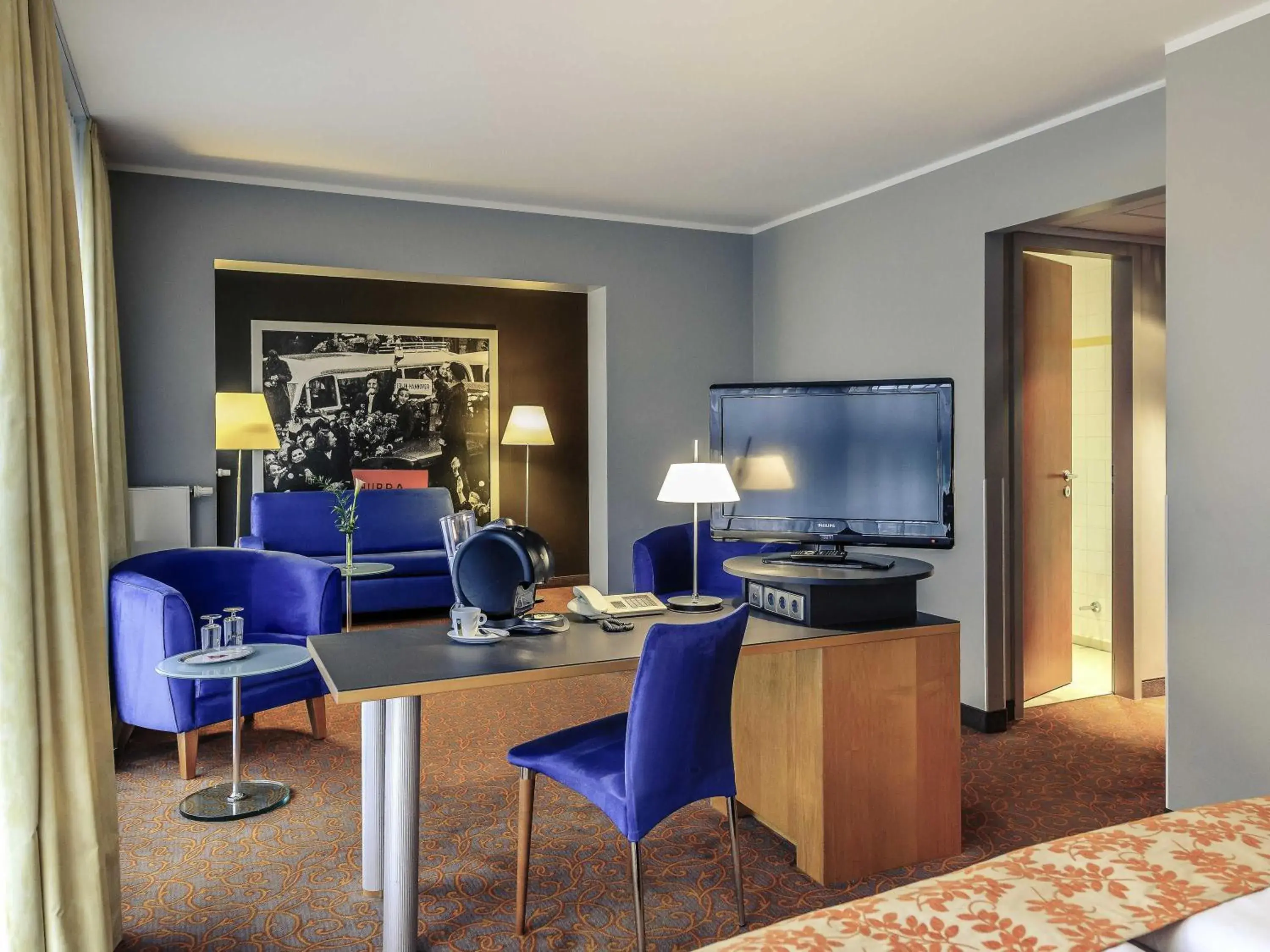 Bedroom in Mercure Hotel & Residenz Berlin Checkpoint Charlie Bedroom in Mercure Hotel & Residenz Berlin Checkpoint Charlie