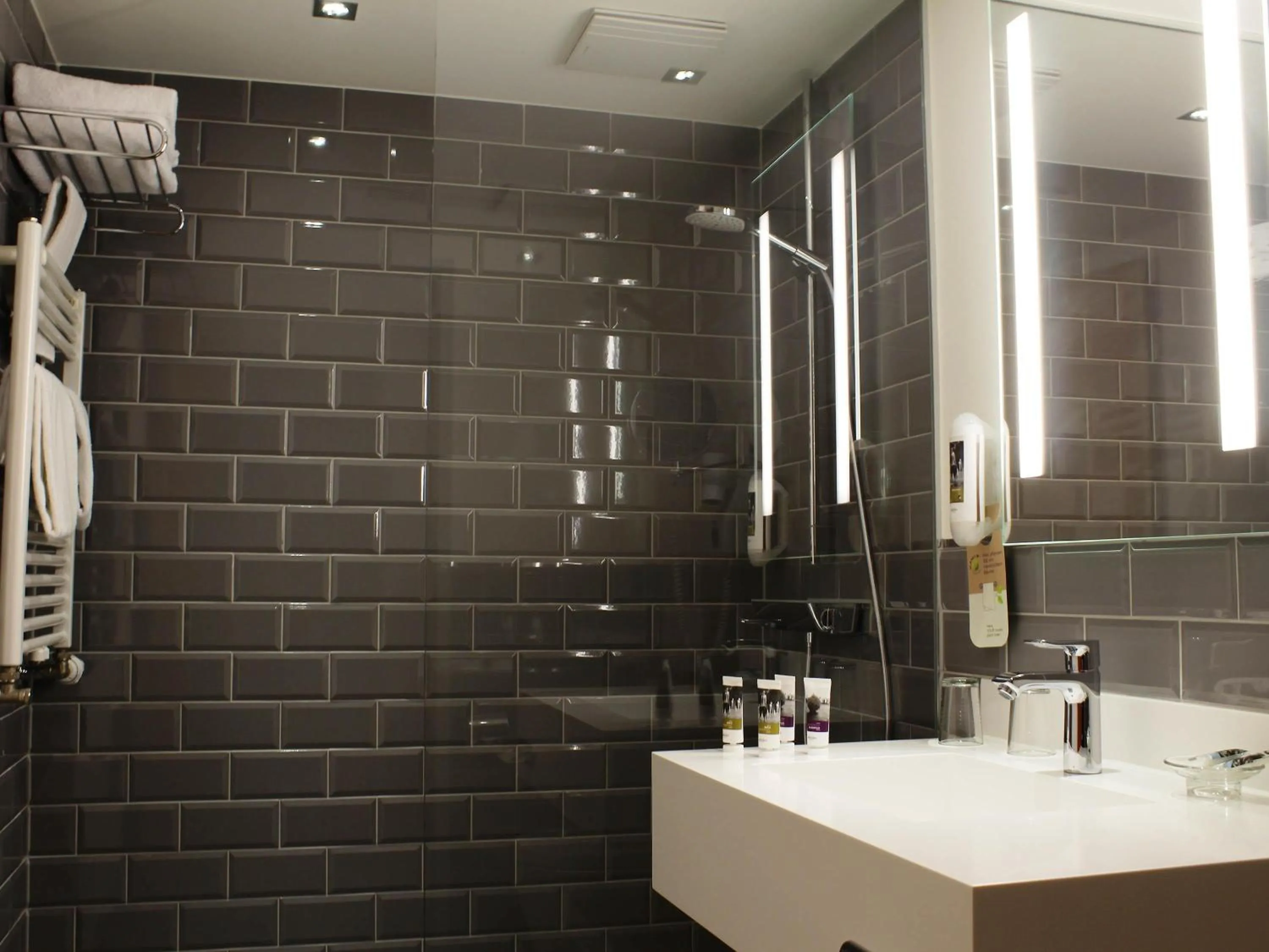 Bedroom in Mercure Hotel & Residenz Berlin Checkpoint Charlie