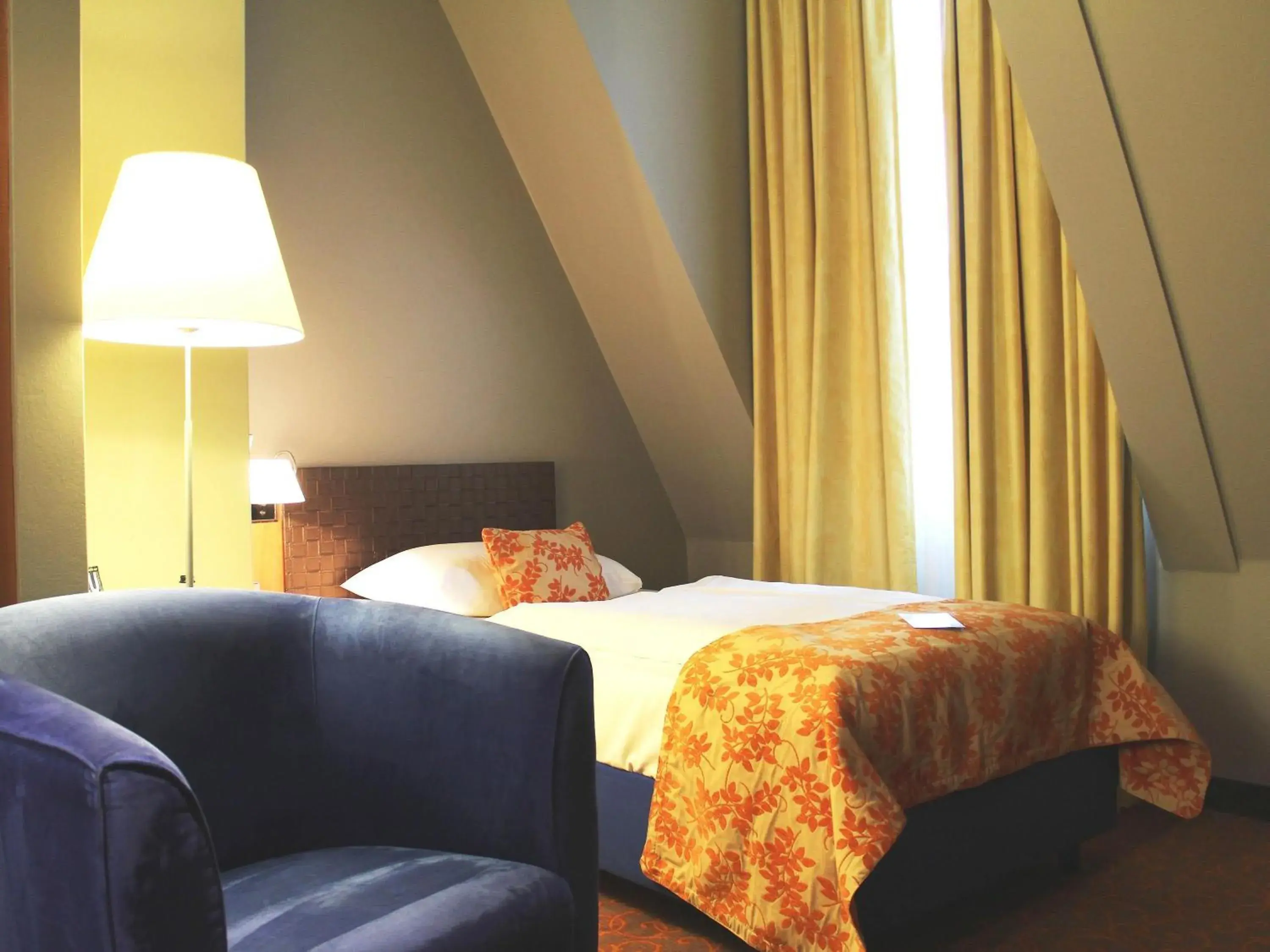 Bedroom, Bed in Mercure Hotel & Residenz Berlin Checkpoint Charlie Bedroom, Bed in Mercure Hotel & Residenz Berlin Checkpoint Charlie