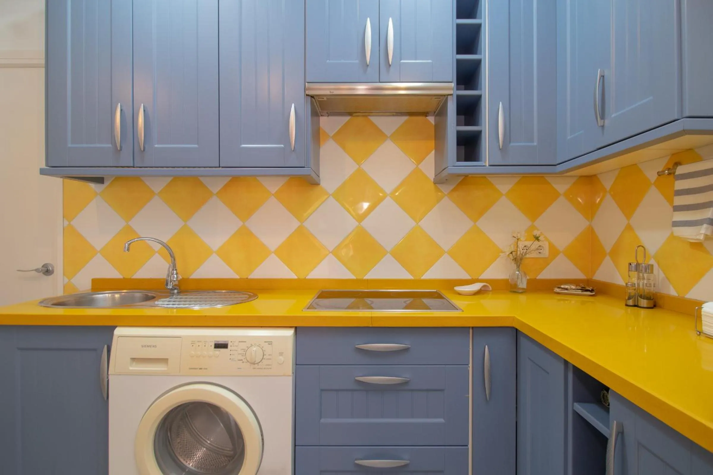 Kitchen or kitchenette in C52 - Seaside 2 Bedrooms By the Center