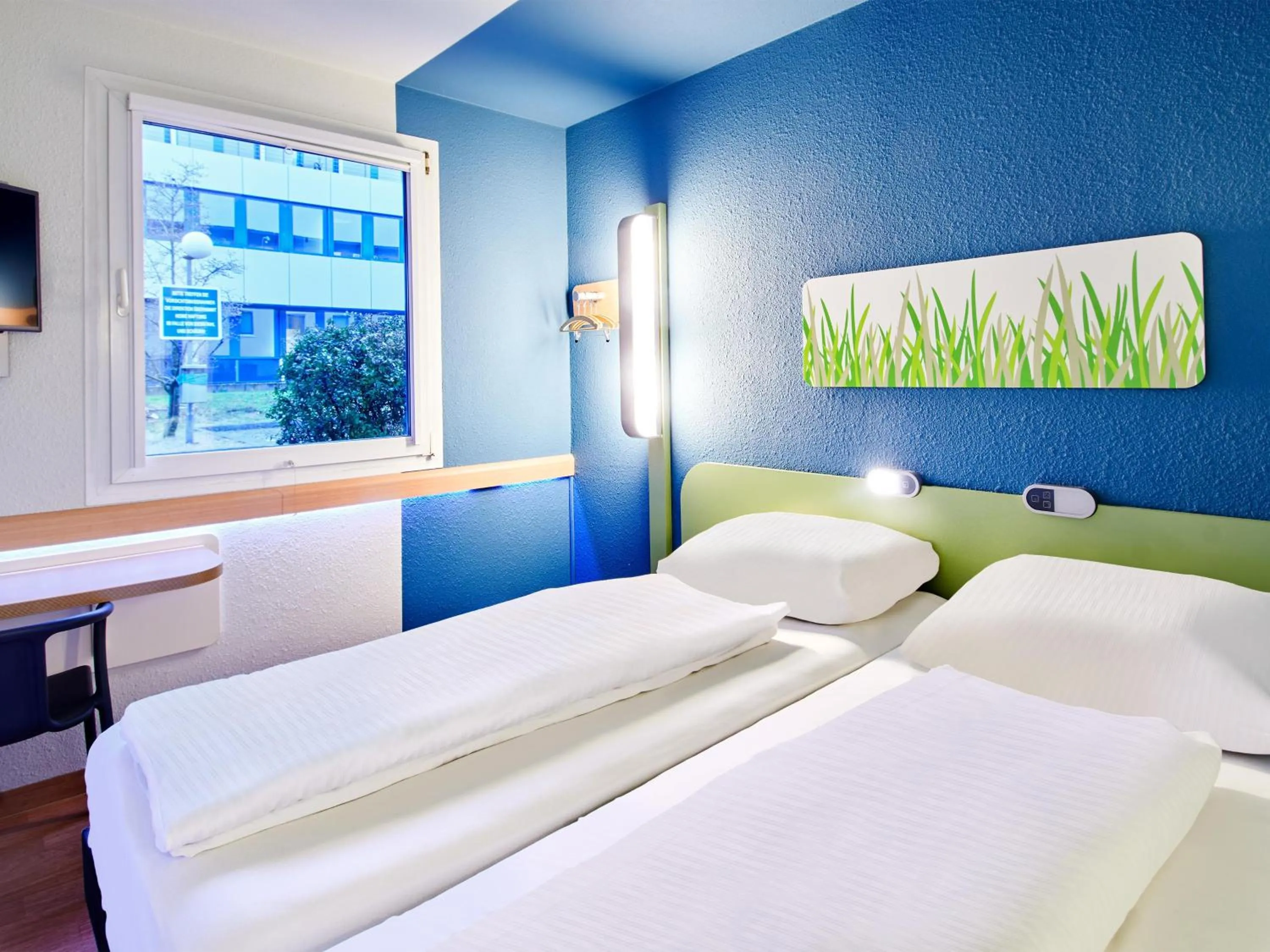 Photo of the whole room, Bed in ibis budget Wiesbaden Nordenstadt
