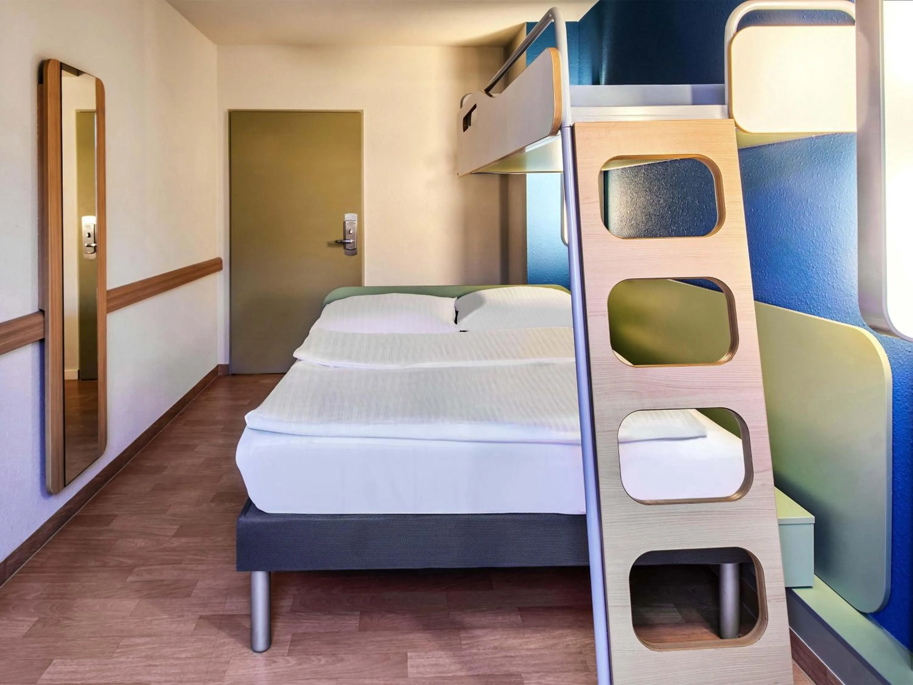 Photo of the whole room, Bed in B&B HOTEL Wiesbaden-Ost