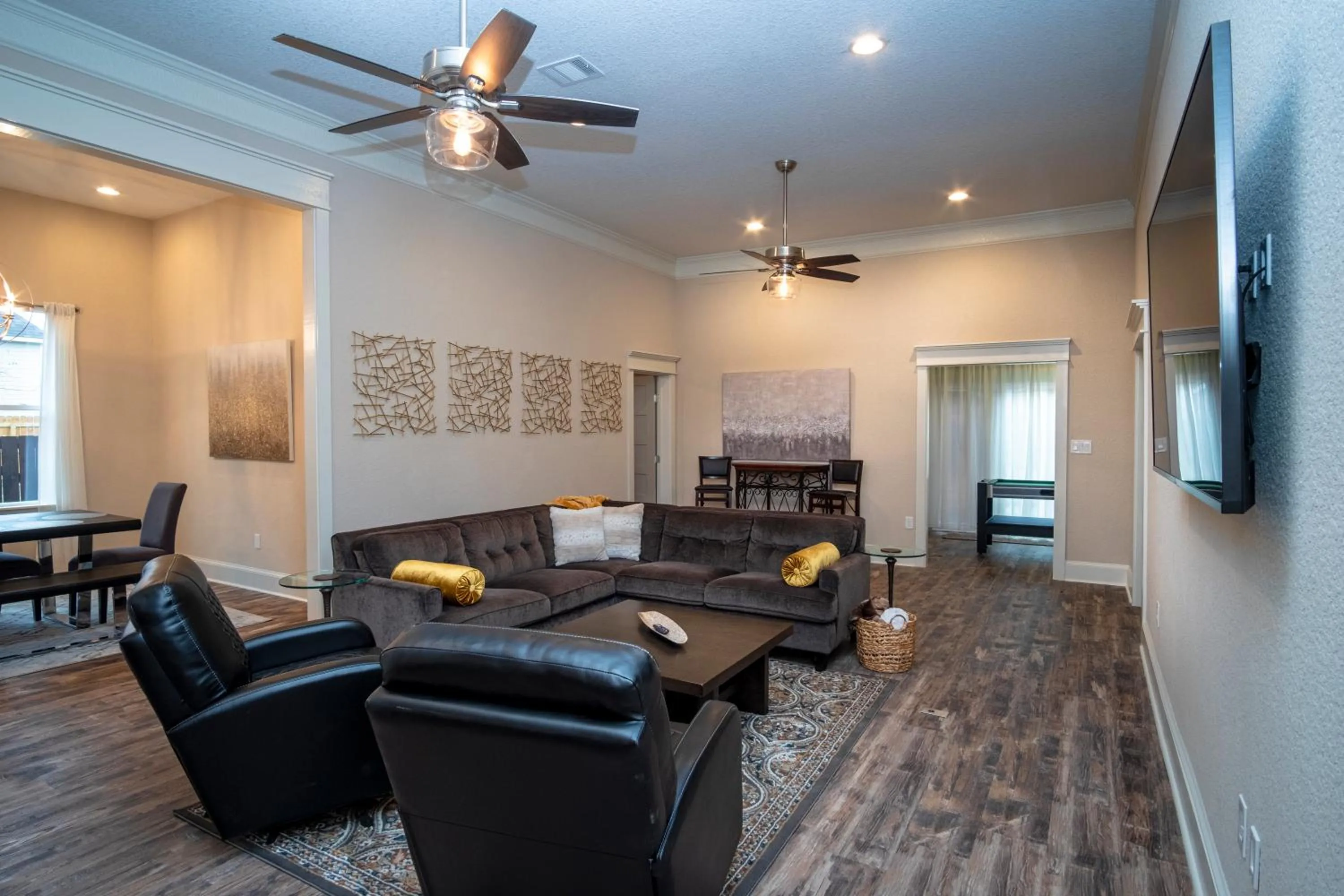 Living room in BRAND NEW Large Impressive House Near Downtown!