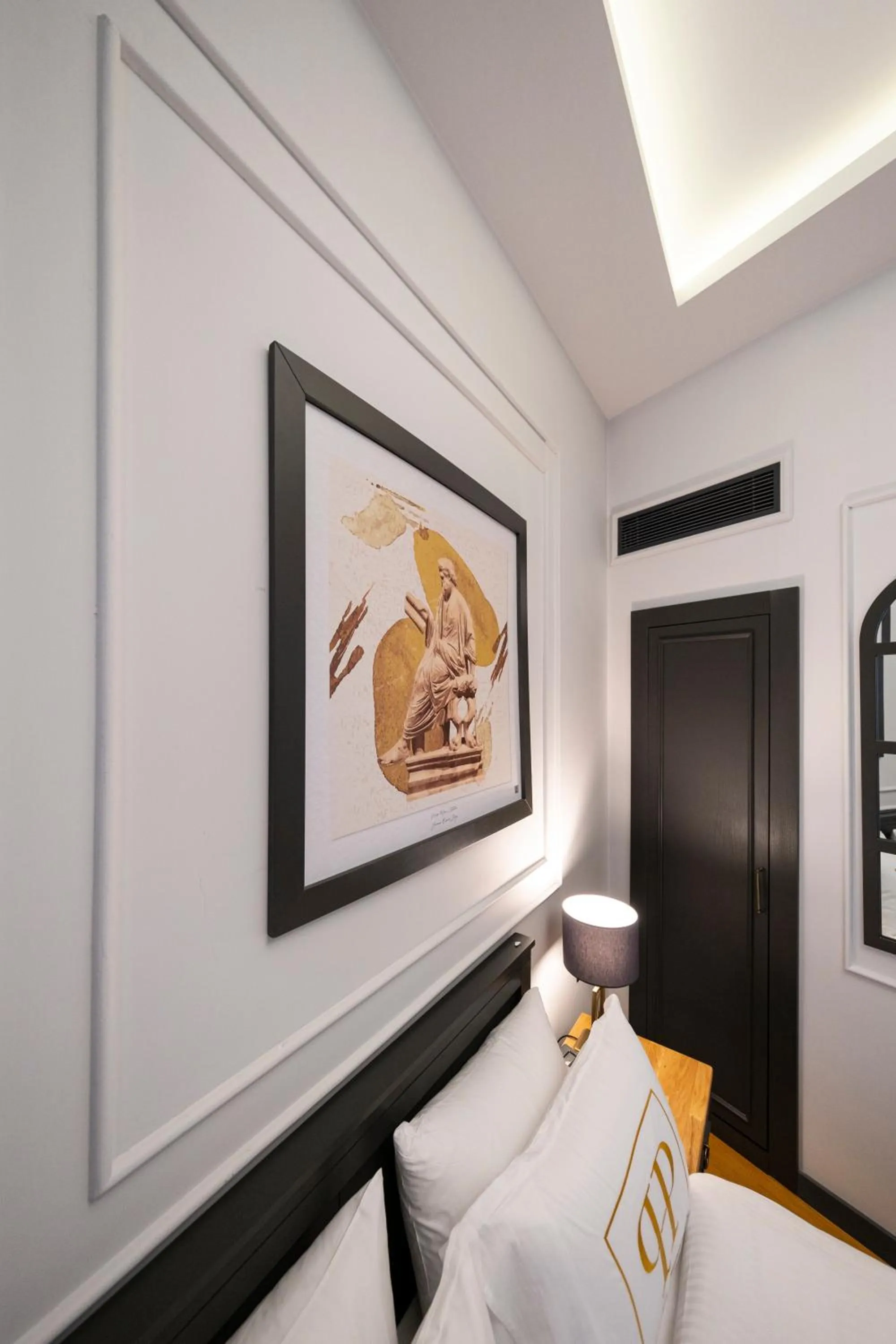 Decorative detail, Bed in Ferman Port Hotel - Special Category