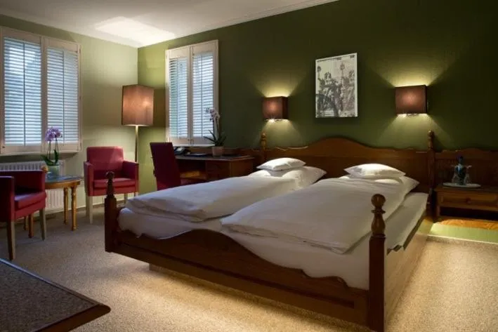 Photo of the whole room in Hotel und Weinhaus Zum Krug