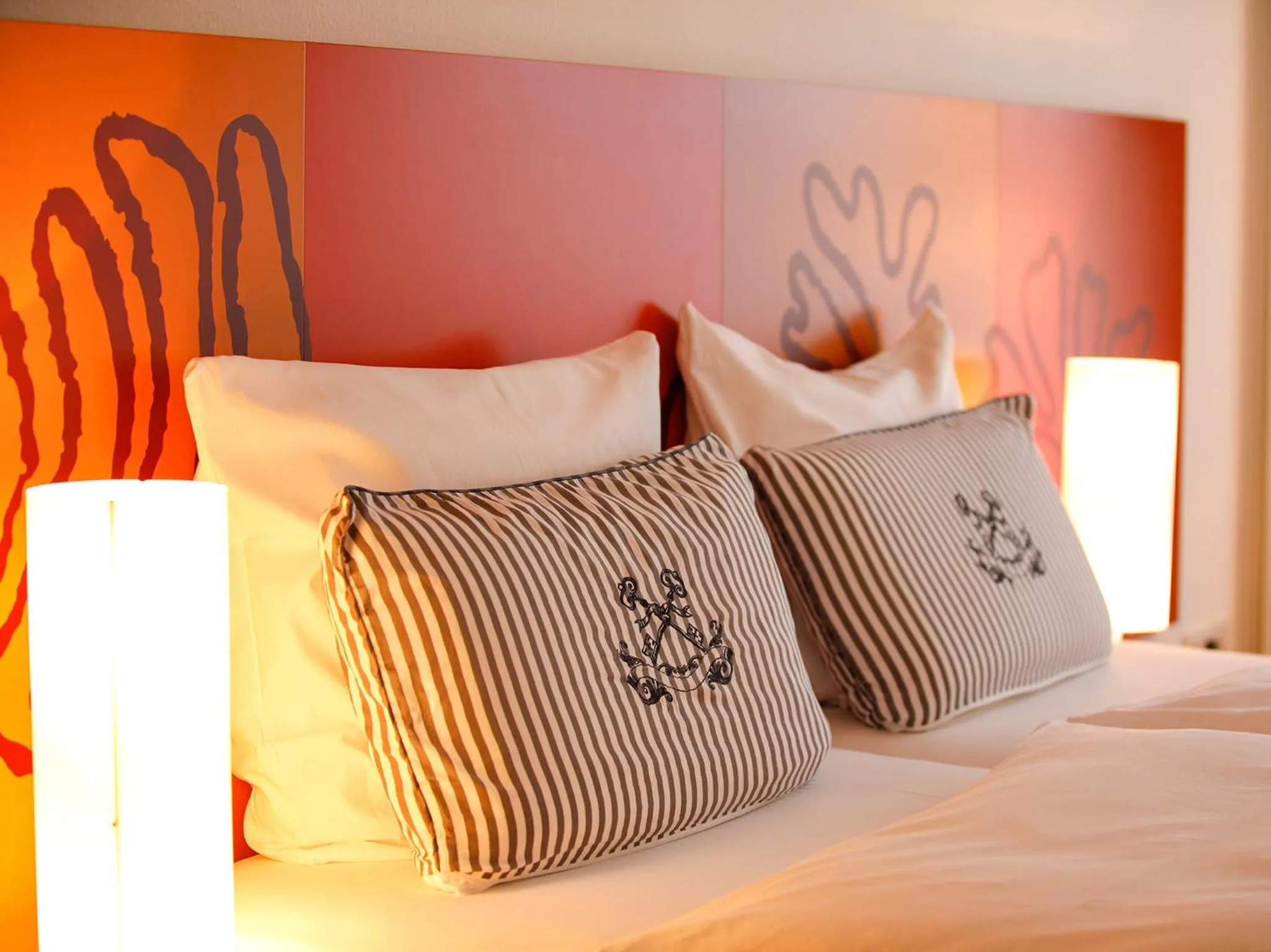 Decorative detail, Bed in Hotel Begardenhof