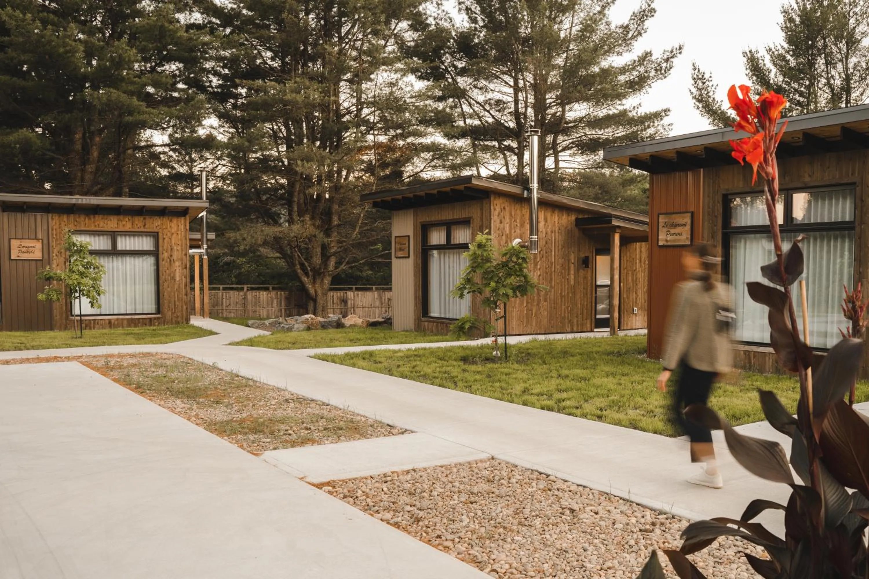 Inner courtyard view in Le 2800 du Parc