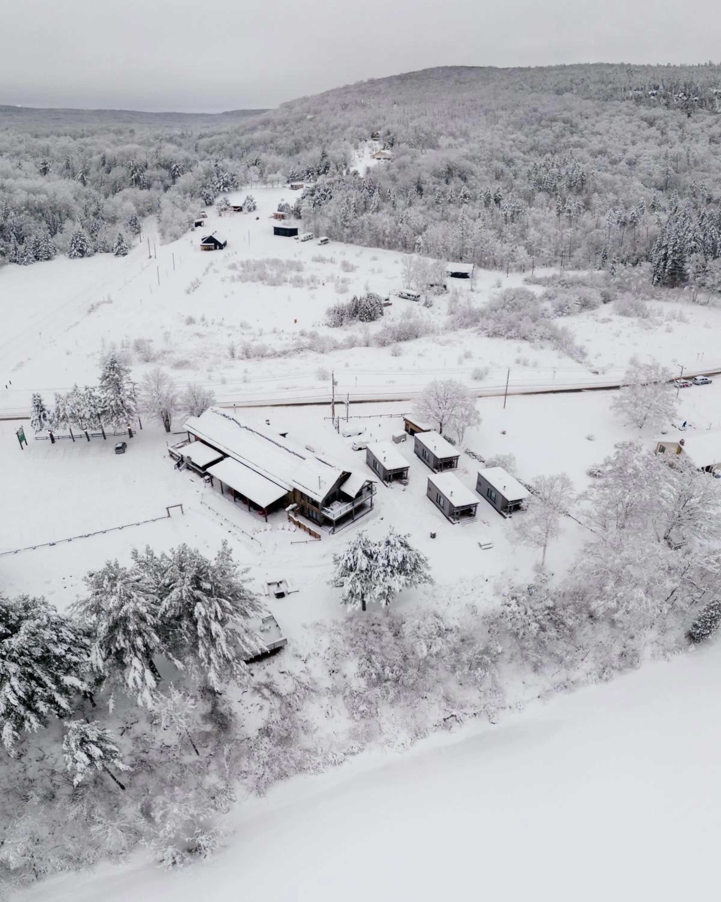 Property building in Le 2800 du Parc