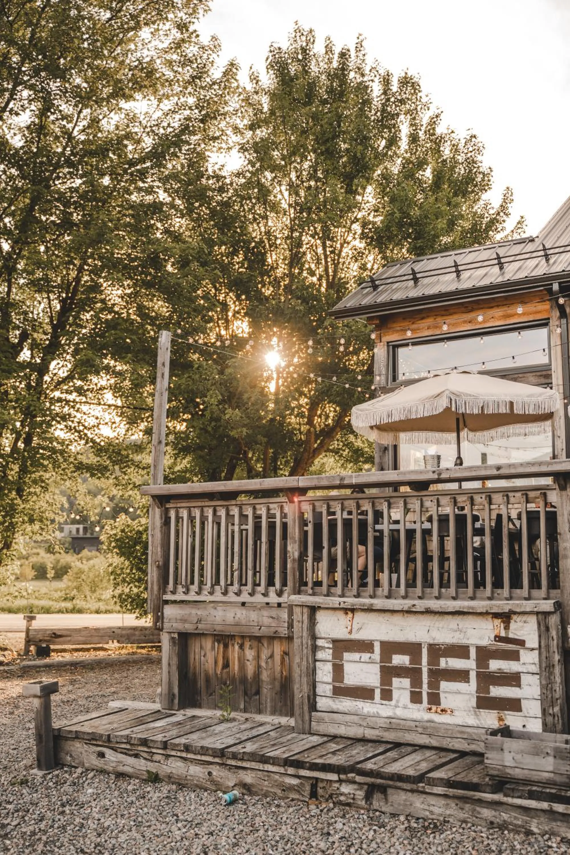 Property building in Le 2800 du Parc