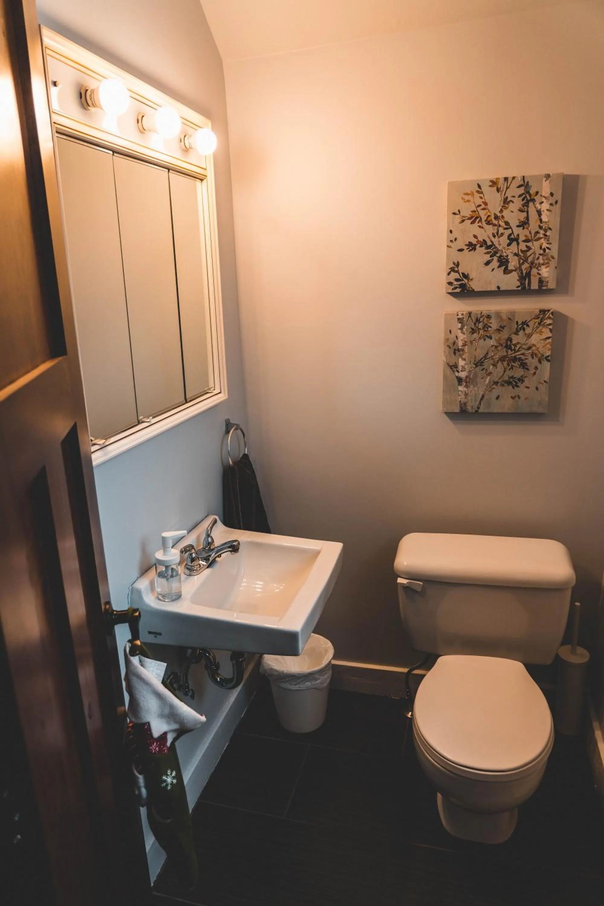 Toilet in Le 2800 du Parc