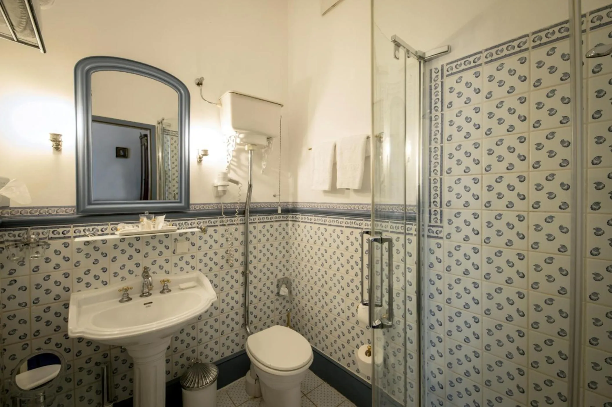 Shower in Hotel Der Kleine Prinz