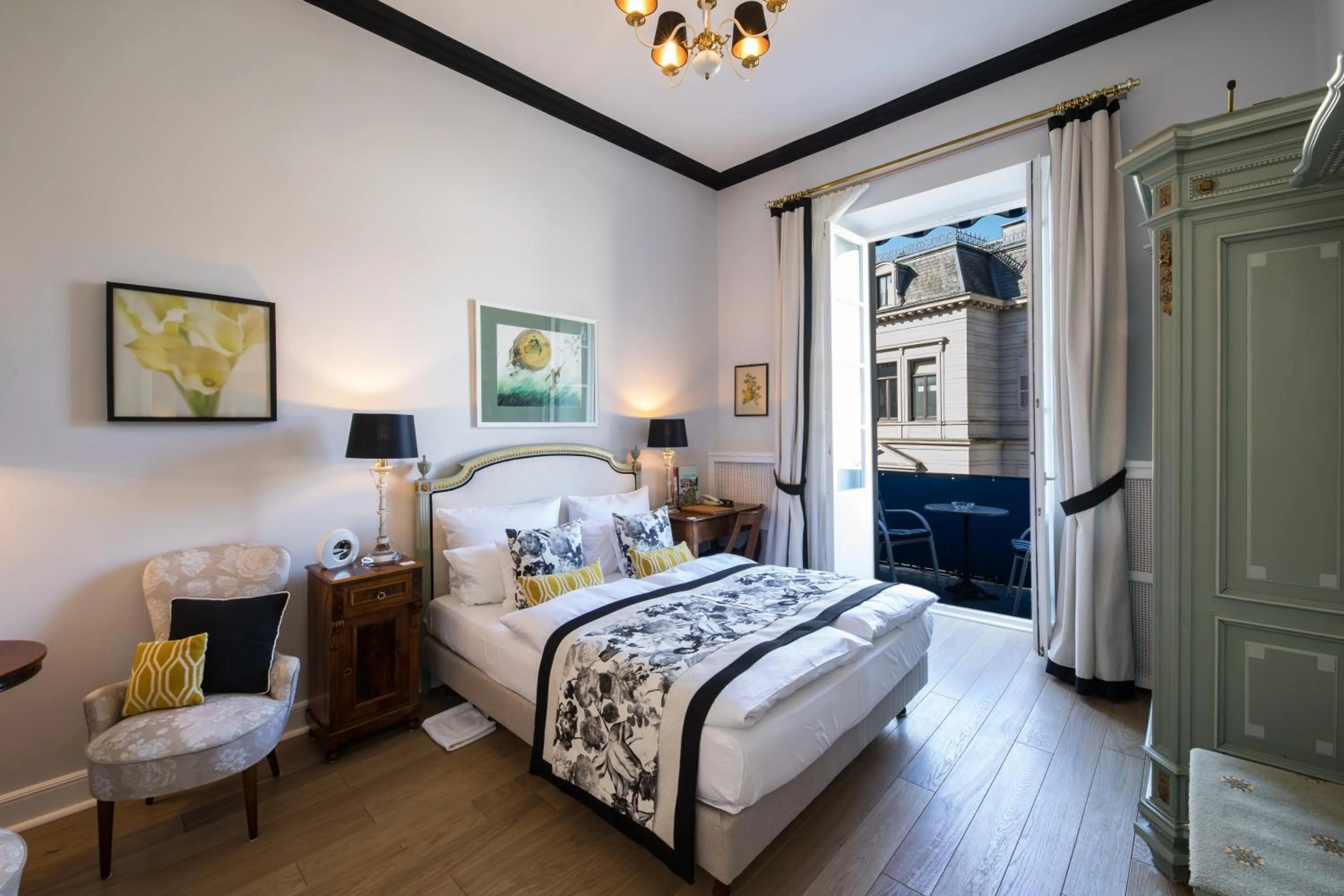 View (from property/room), Bed in Hotel Der Kleine Prinz