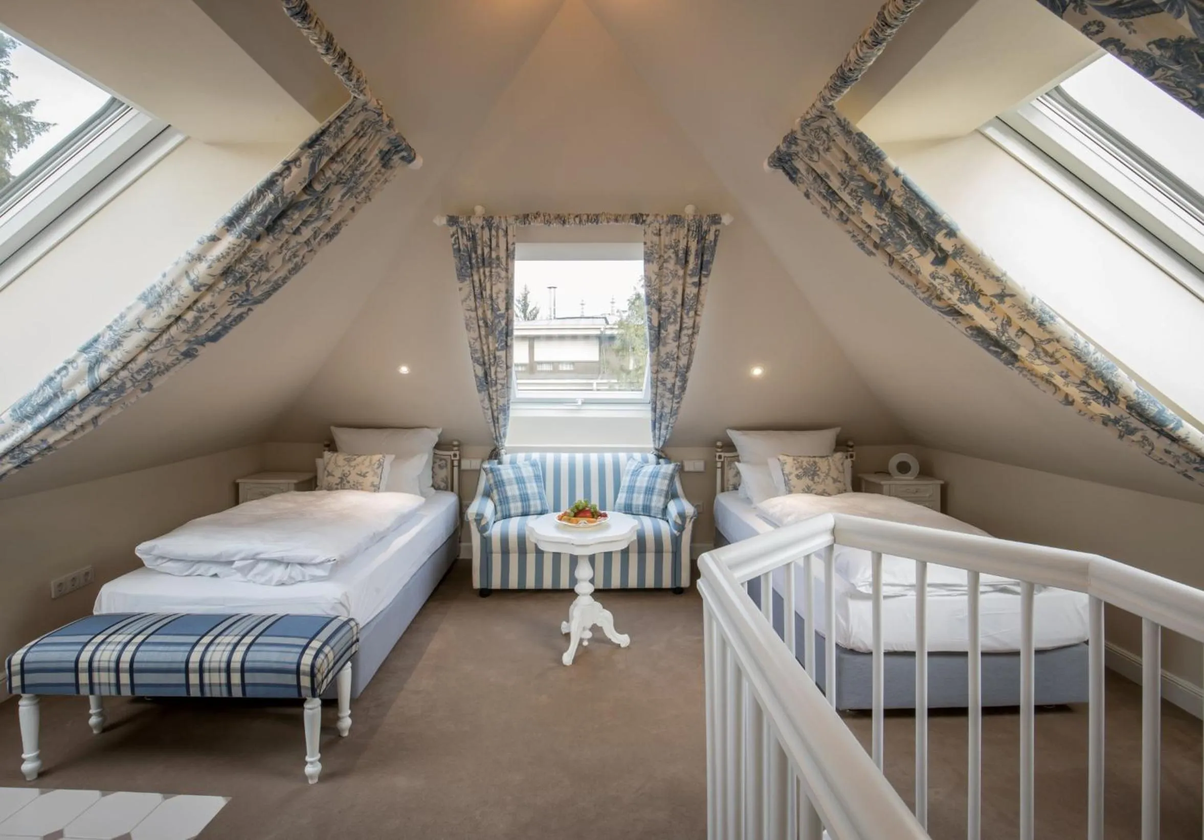 Bed in Hotel Belle Epoque