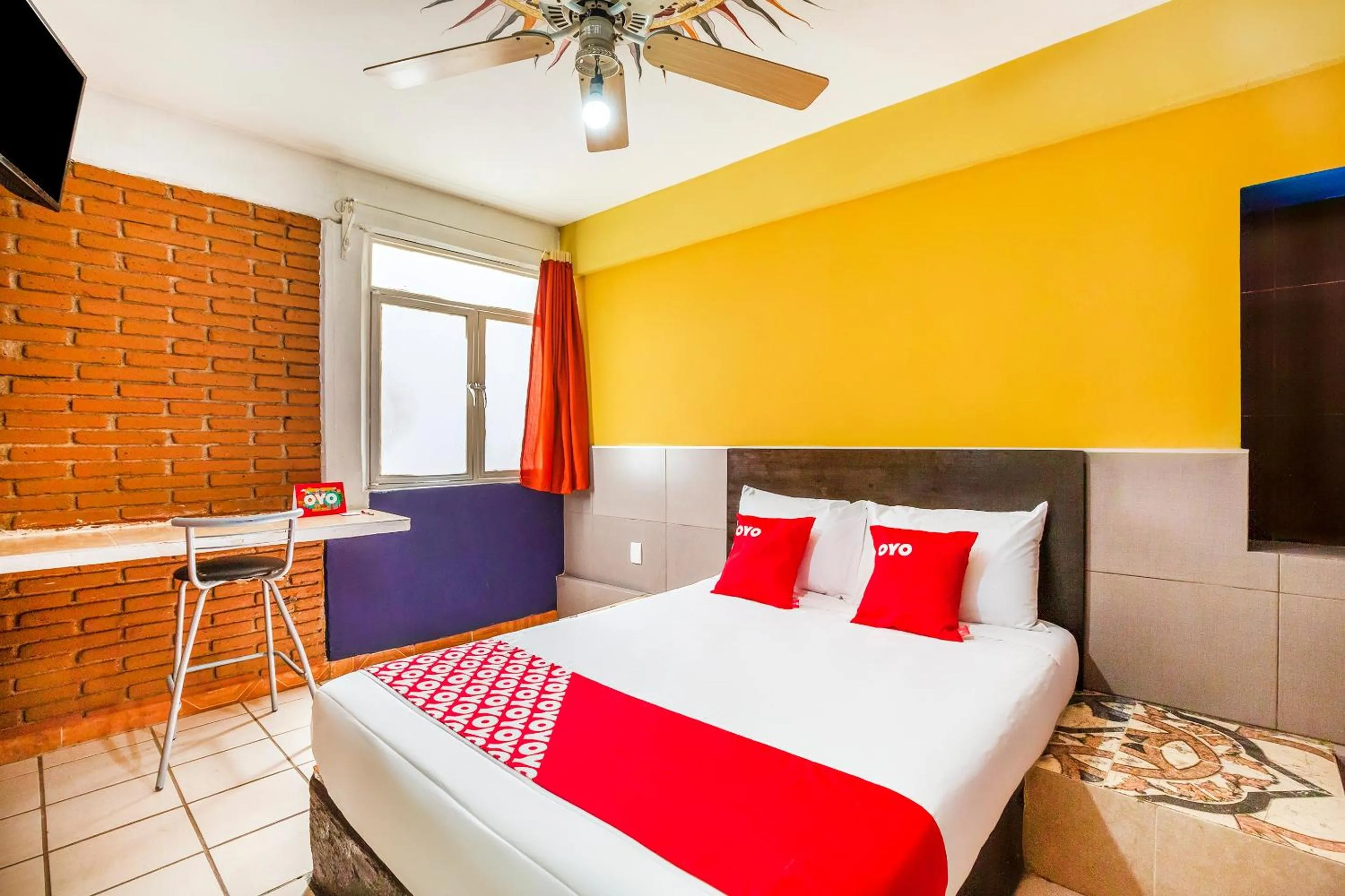 Bedroom, Bed in OYO Hotel Rey David, Oaxaca