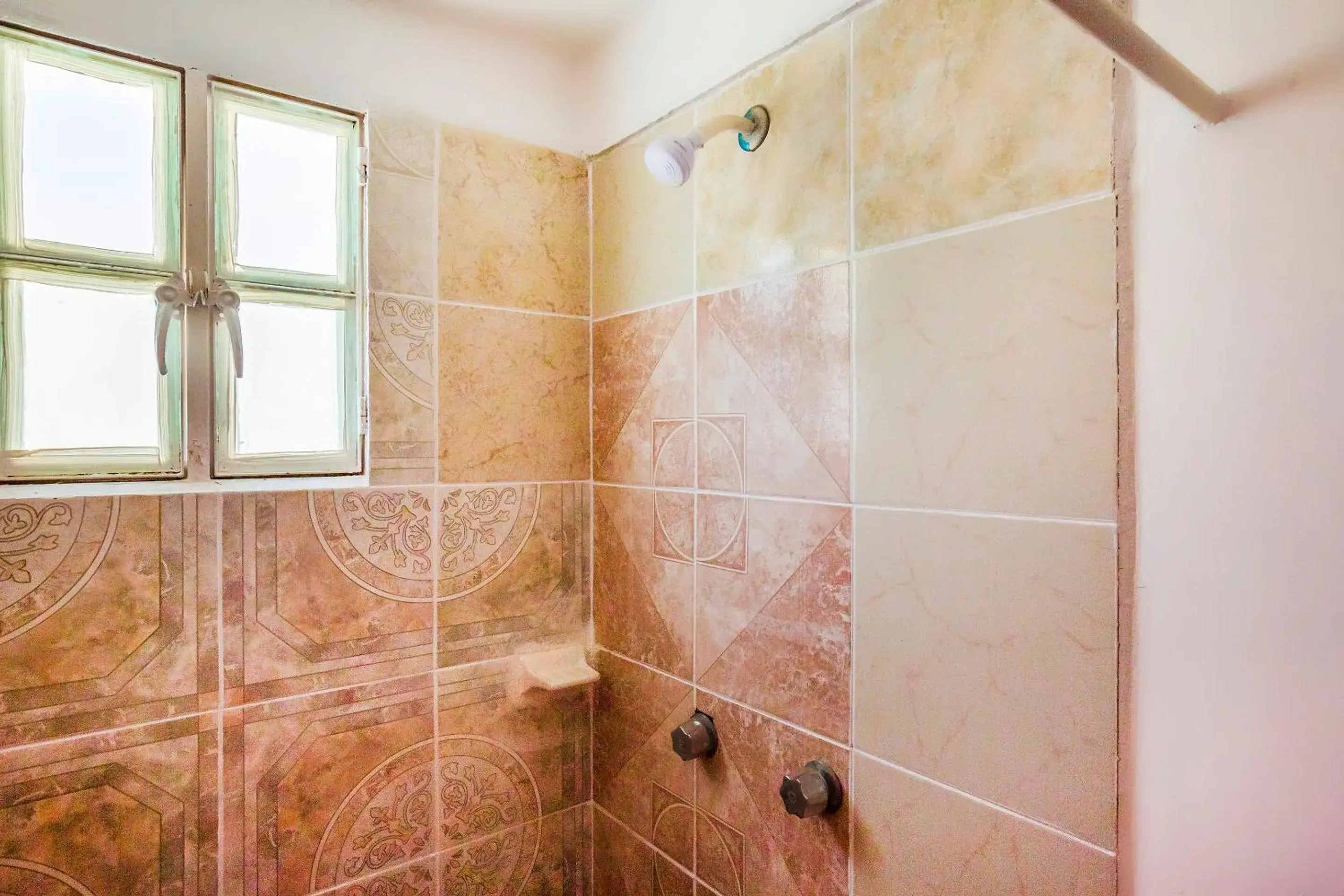 Bathroom in OYO Hotel Rey David, Oaxaca Bathroom in OYO Hotel Rey David, Oaxaca