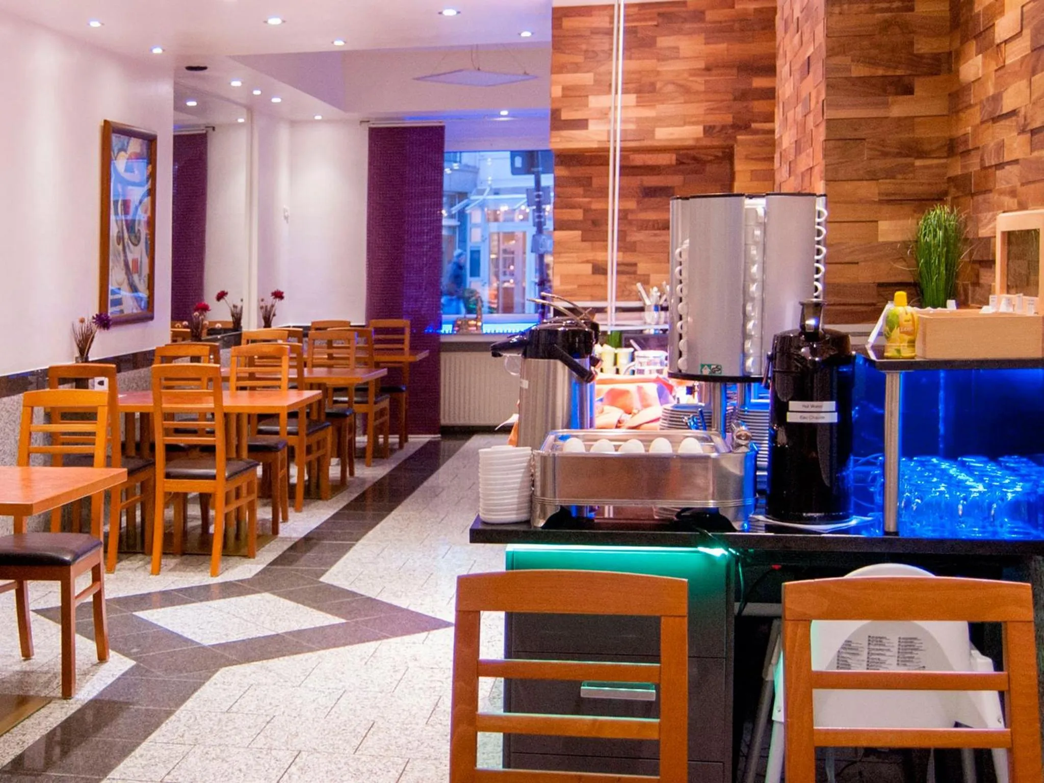 Restaurant/places to eat in Breslauer Hof Am Dom