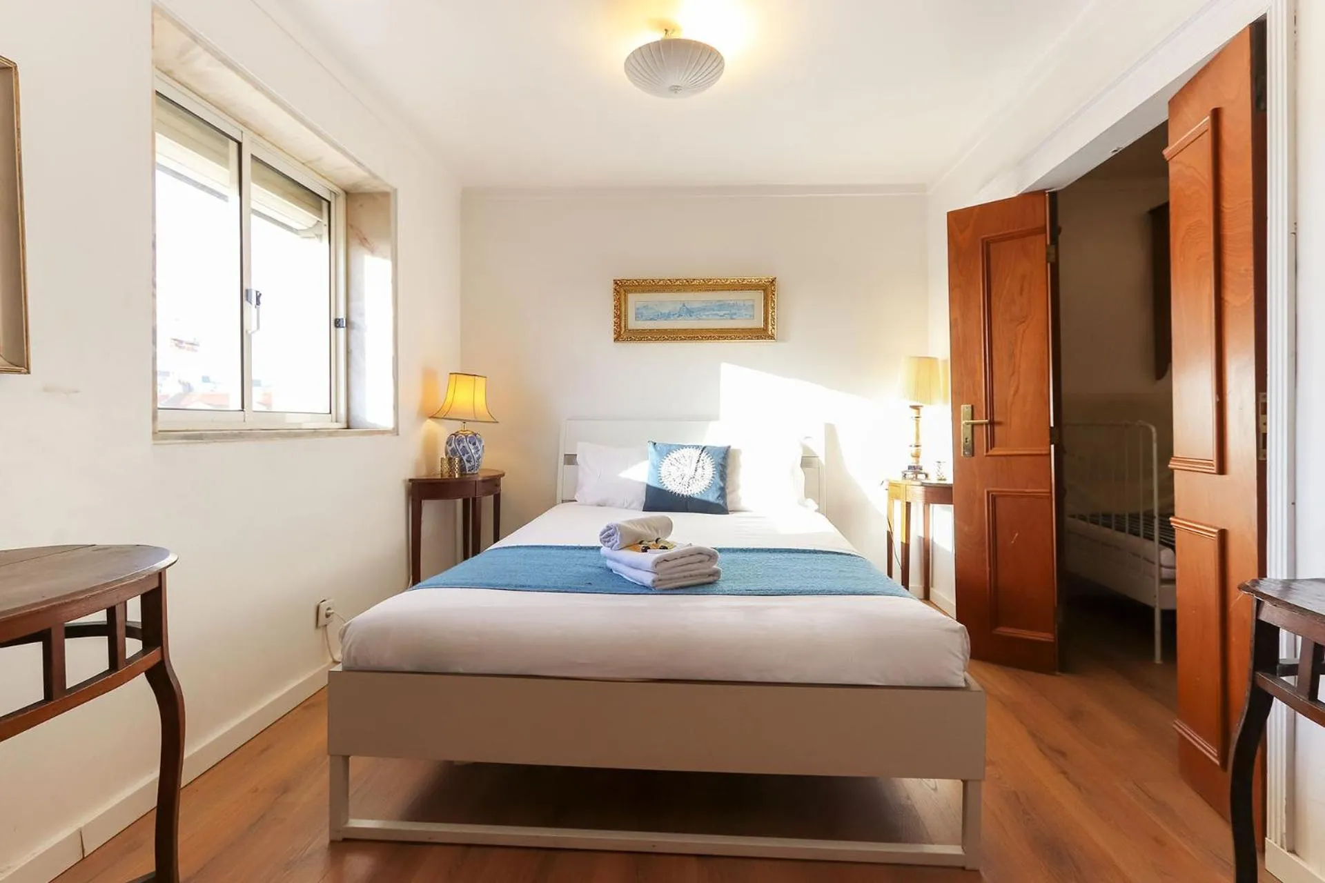 Other, Bed in Downtown Experience by Homing