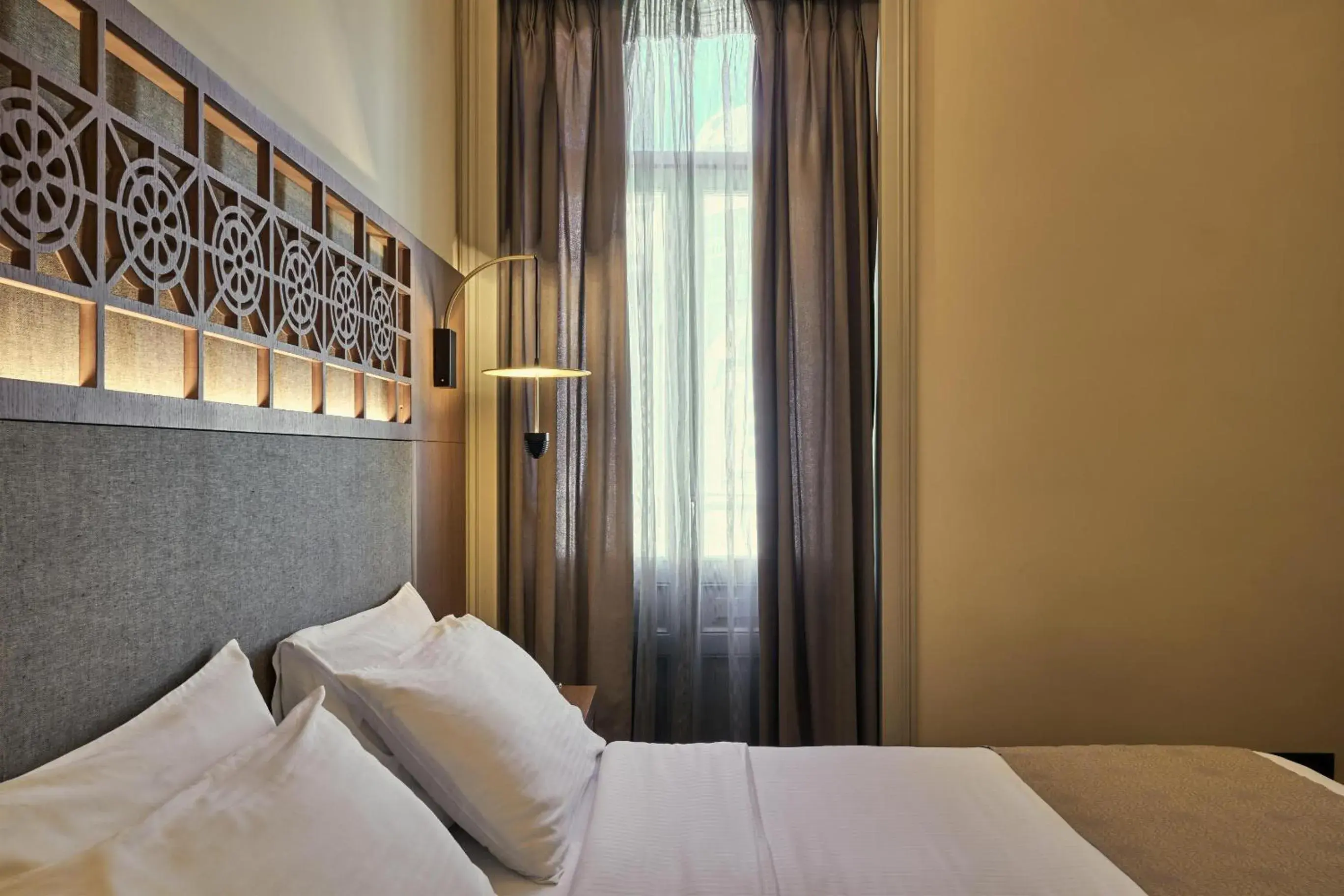 Bed in Athens 1890 Hotel & Spa Bed in Athens 1890 Hotel & Spa