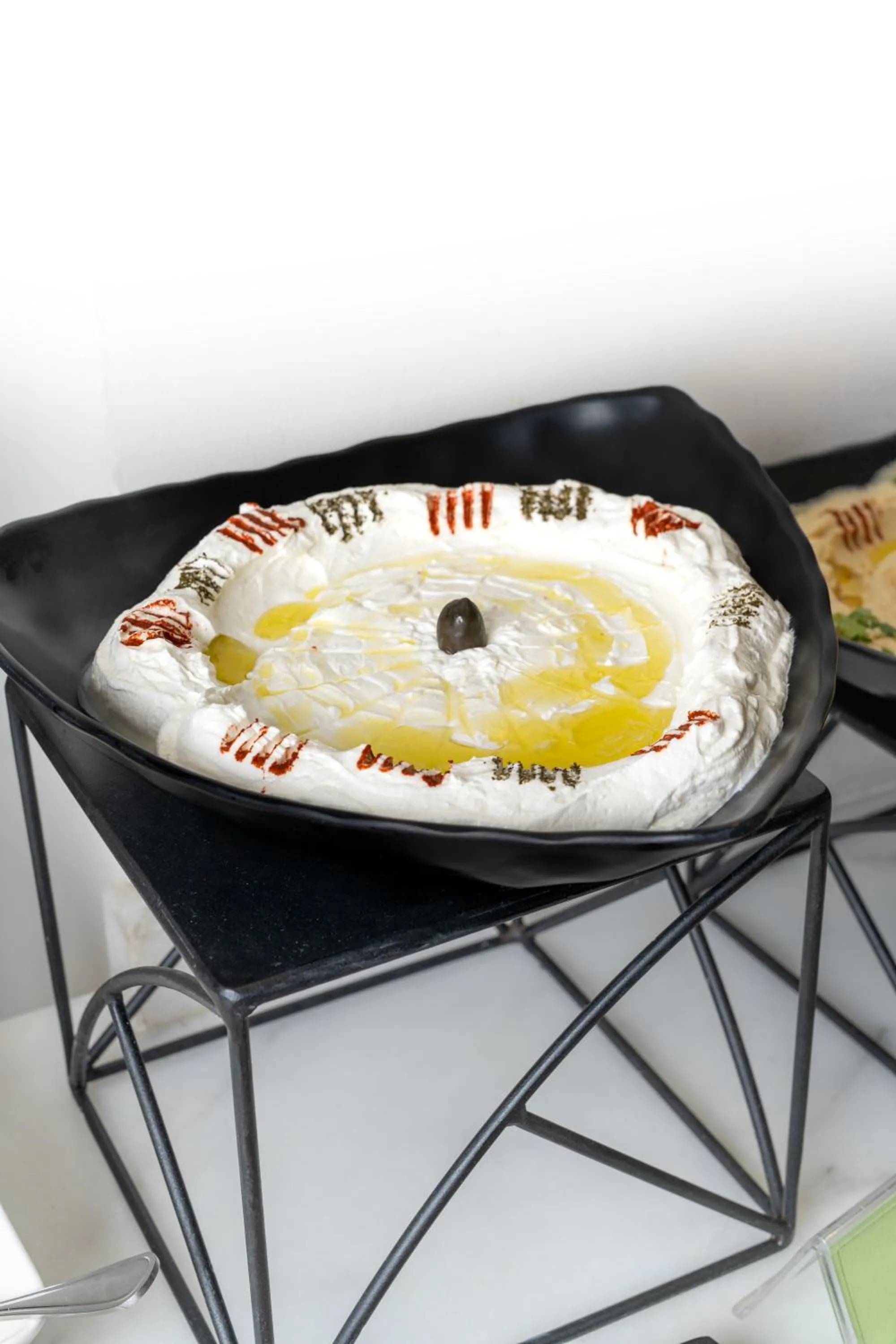 Food and drinks in New MerryLand Hotel