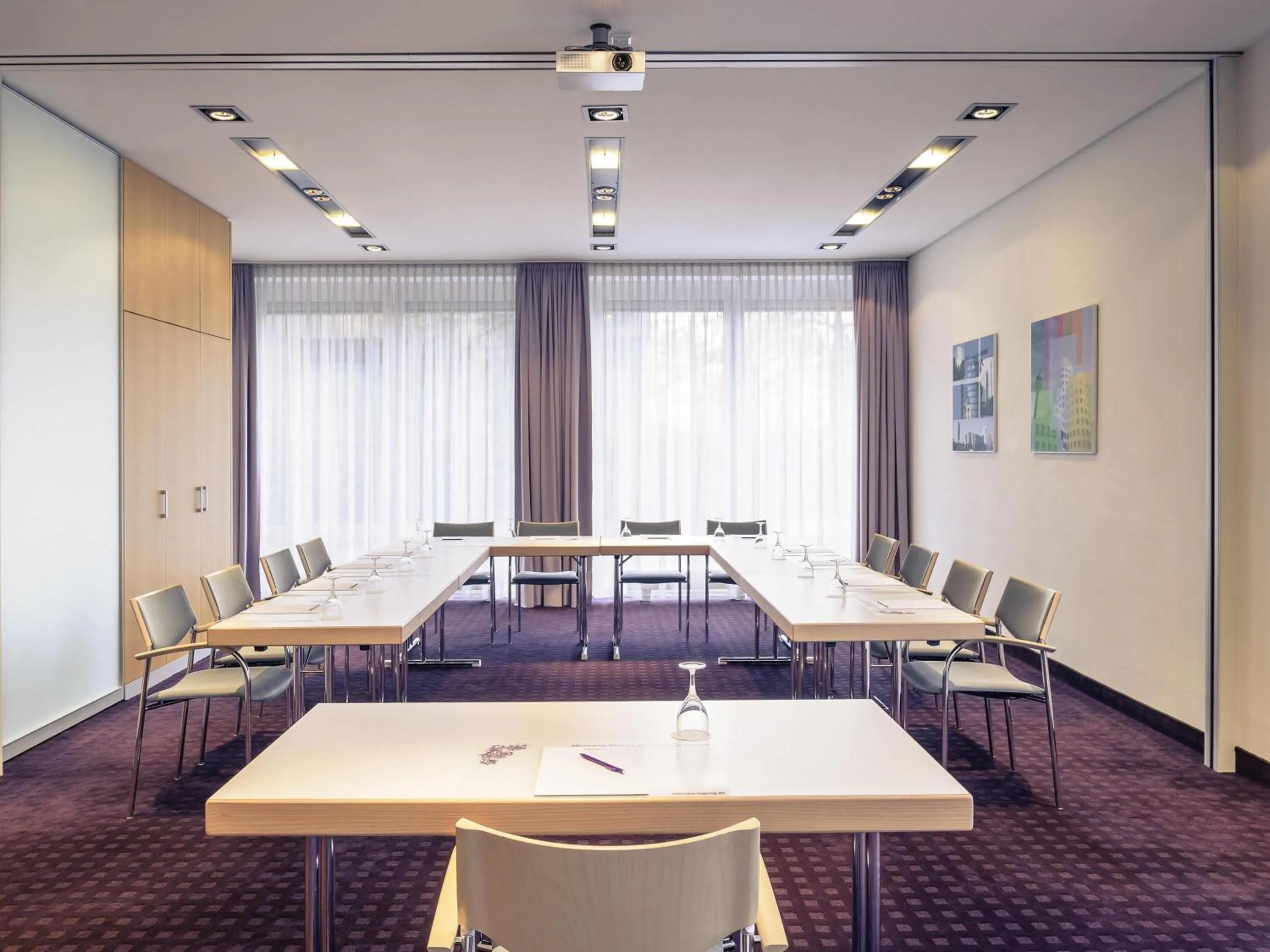 Meeting/conference room in Mercure Hotel Düsseldorf City Nord