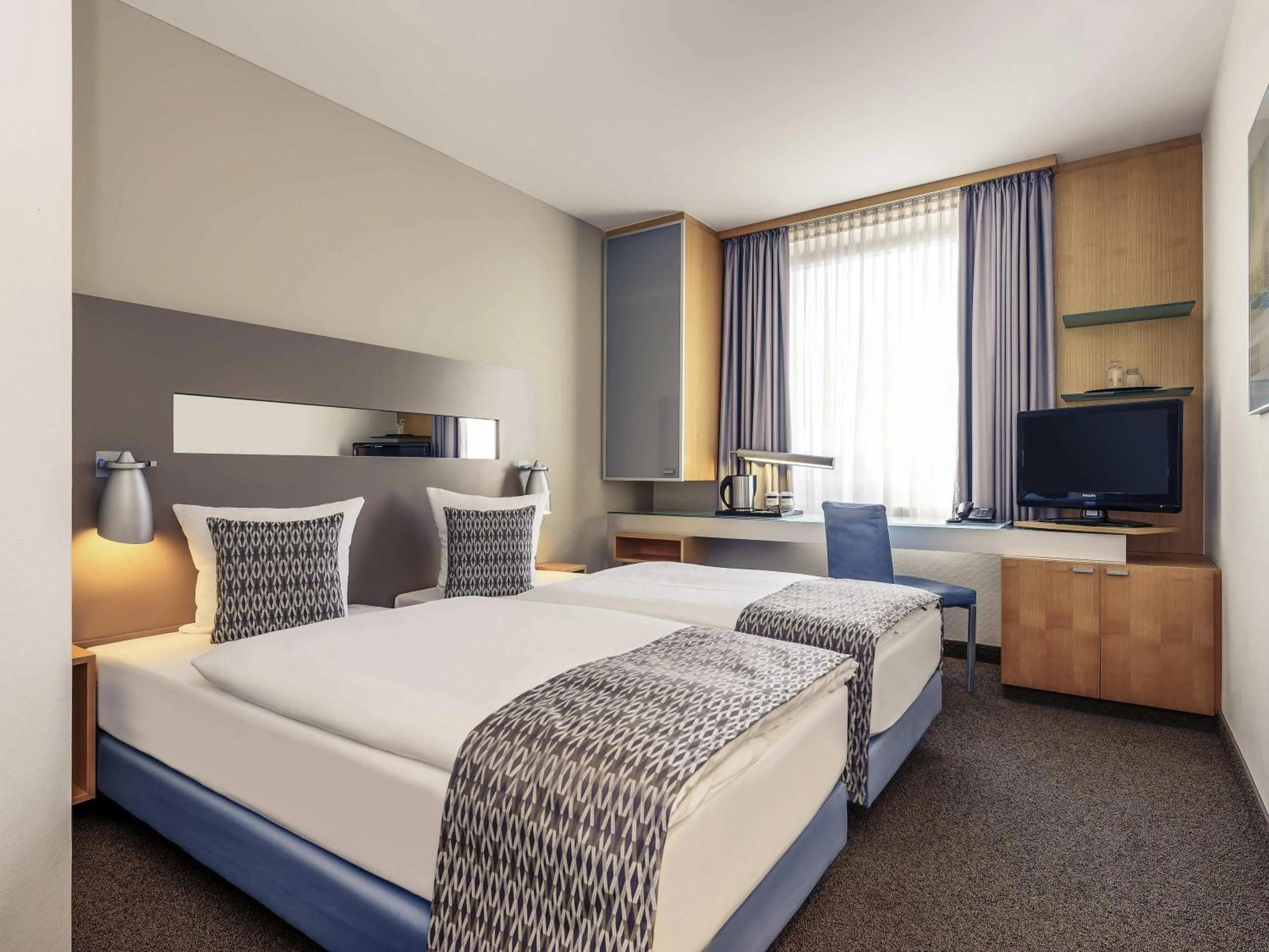 Bedroom, Bed in Mercure Hotel Düsseldorf City Nord