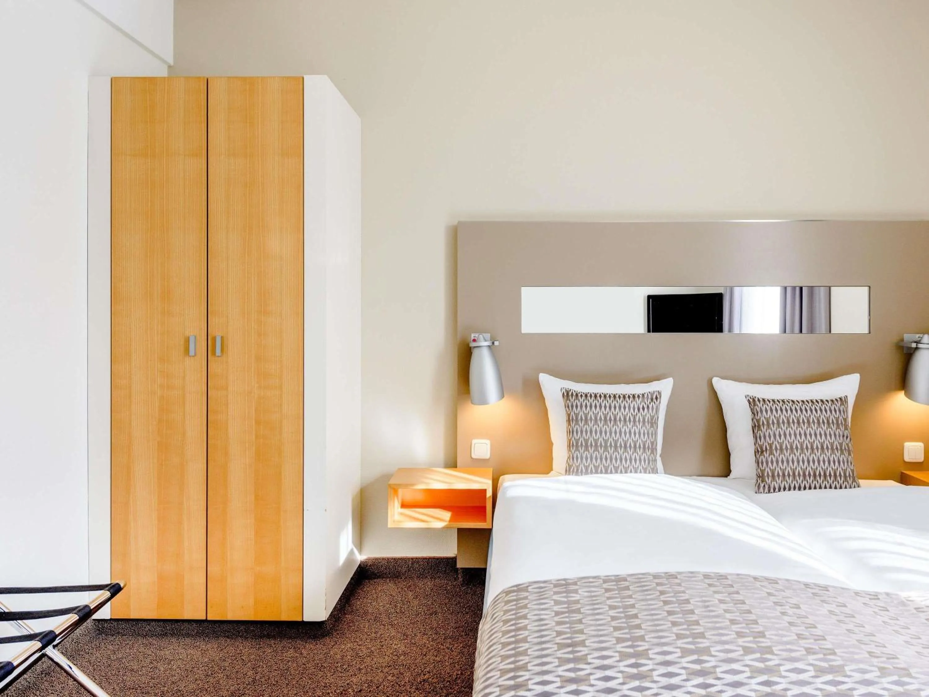 Bedroom, Bed in Mercure Hotel Düsseldorf City Nord