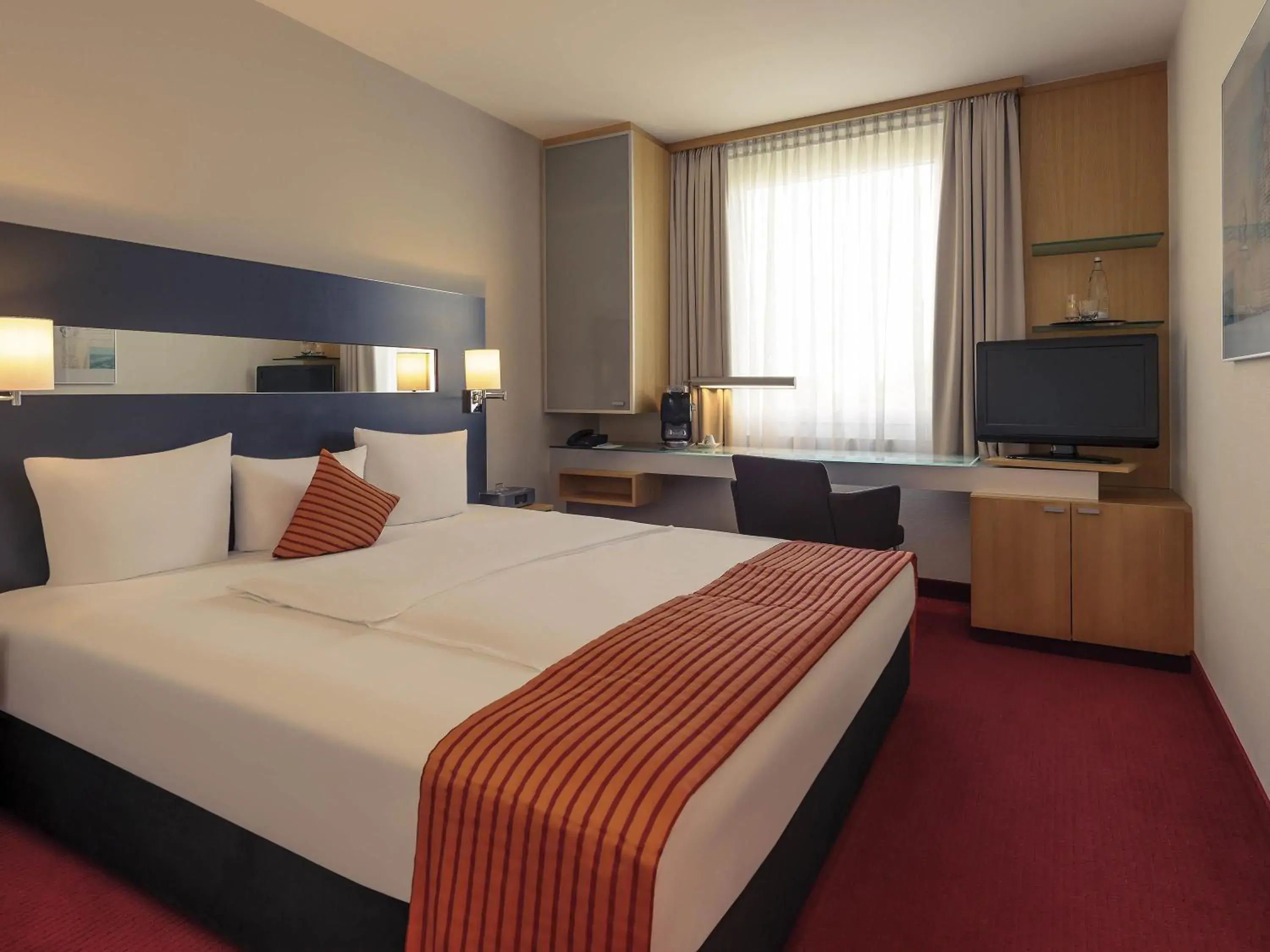 Privilege Double Room in Mercure Hotel Düsseldorf City Nord Privilege Double Room in Mercure Hotel Düsseldorf City Nord