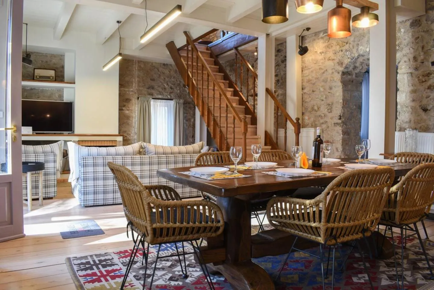 Dining area in Secluded Mountain Refuge - Theonimfi Paradise Gem