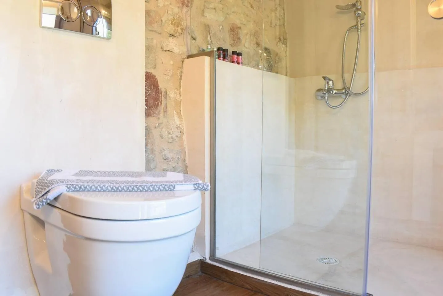 Bathroom in Secluded Mountain Refuge - Theonimfi Paradise Gem