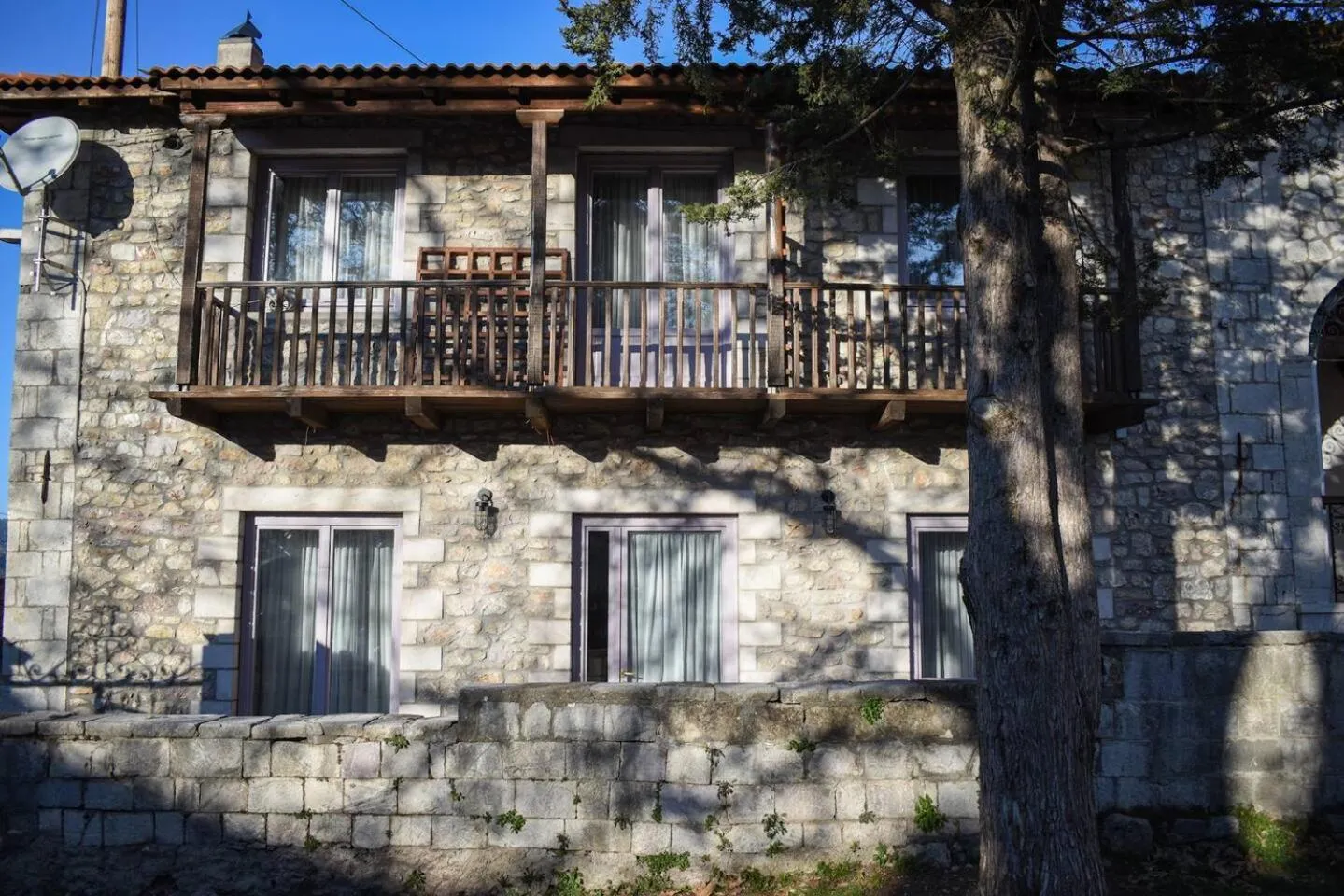 Property building in Secluded Mountain Refuge - Theonimfi Paradise Gem