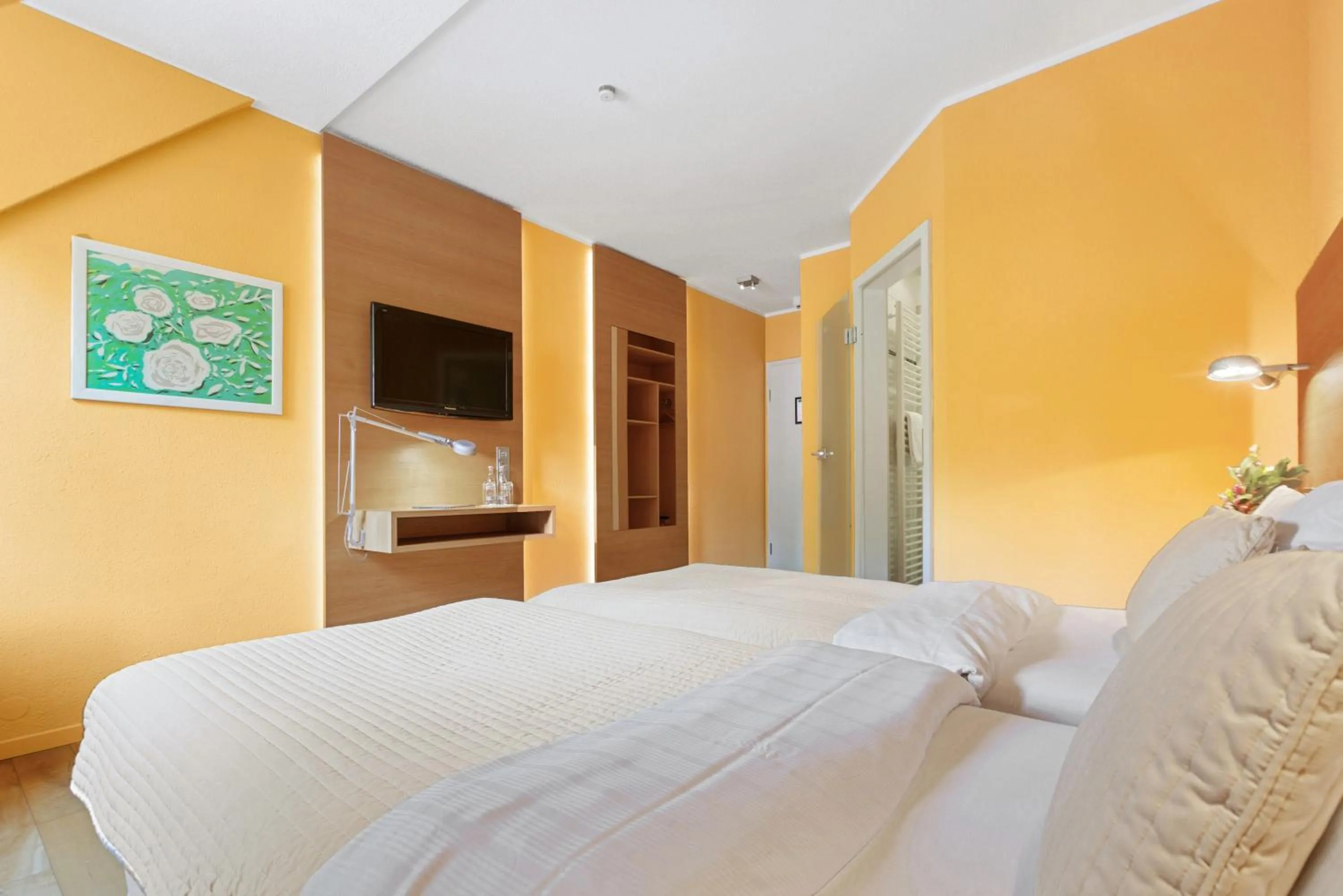 Photo of the whole room, Bed in Hotel Rosengarten