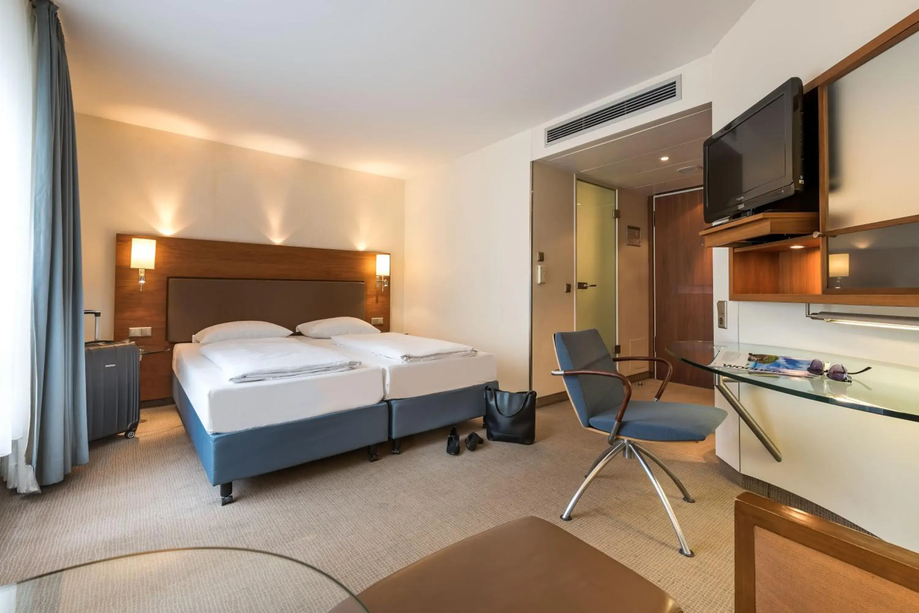 Bed in Mercure Hotel München Airport Freising Bed in Mercure Hotel München Airport Freising